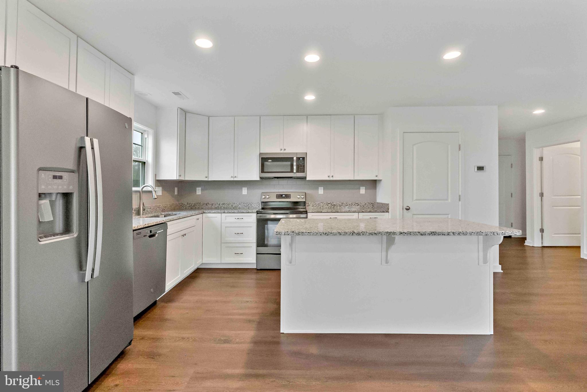 CARDINAL POINTE - Residential