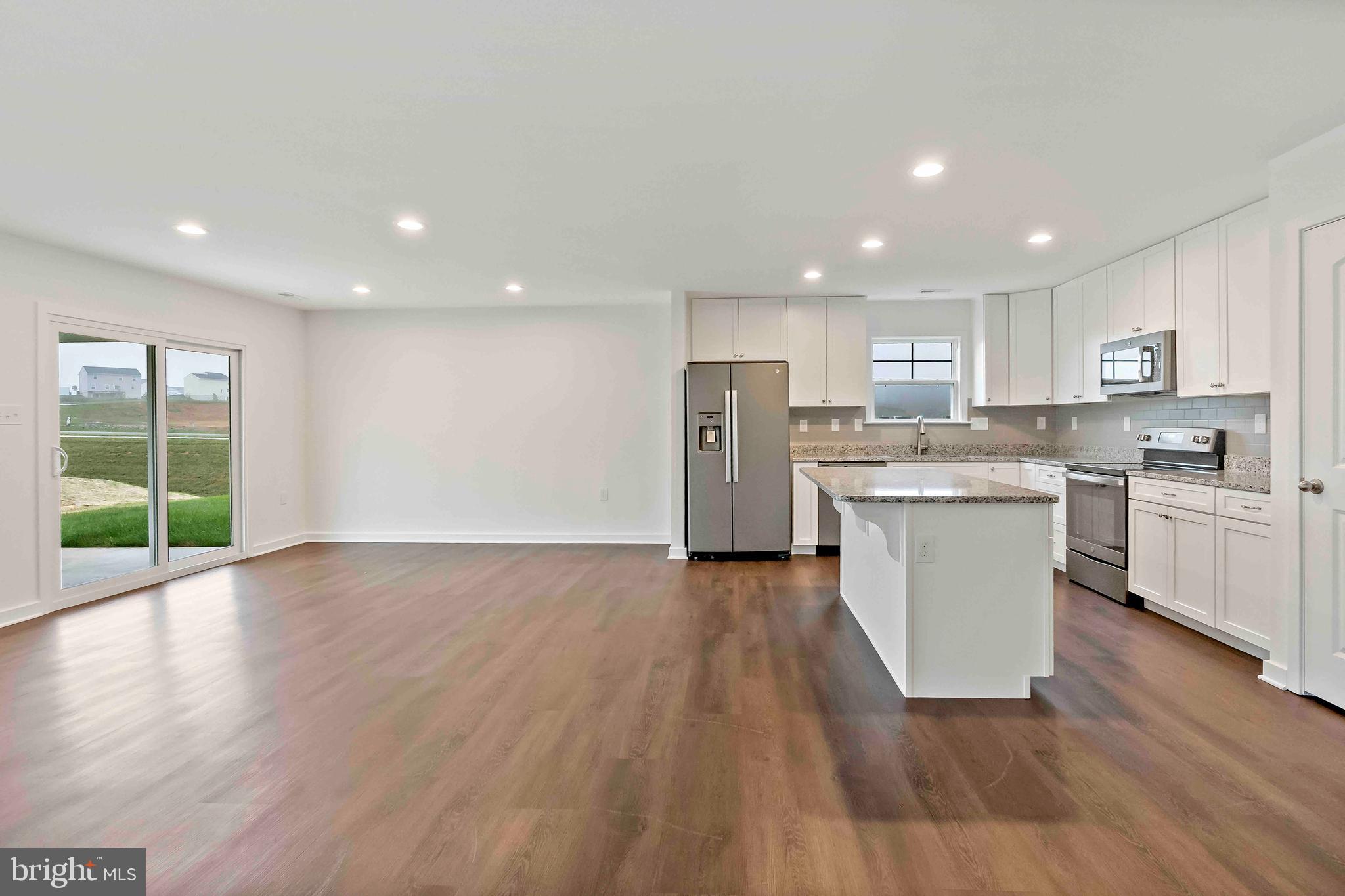 CARDINAL POINTE - Residential