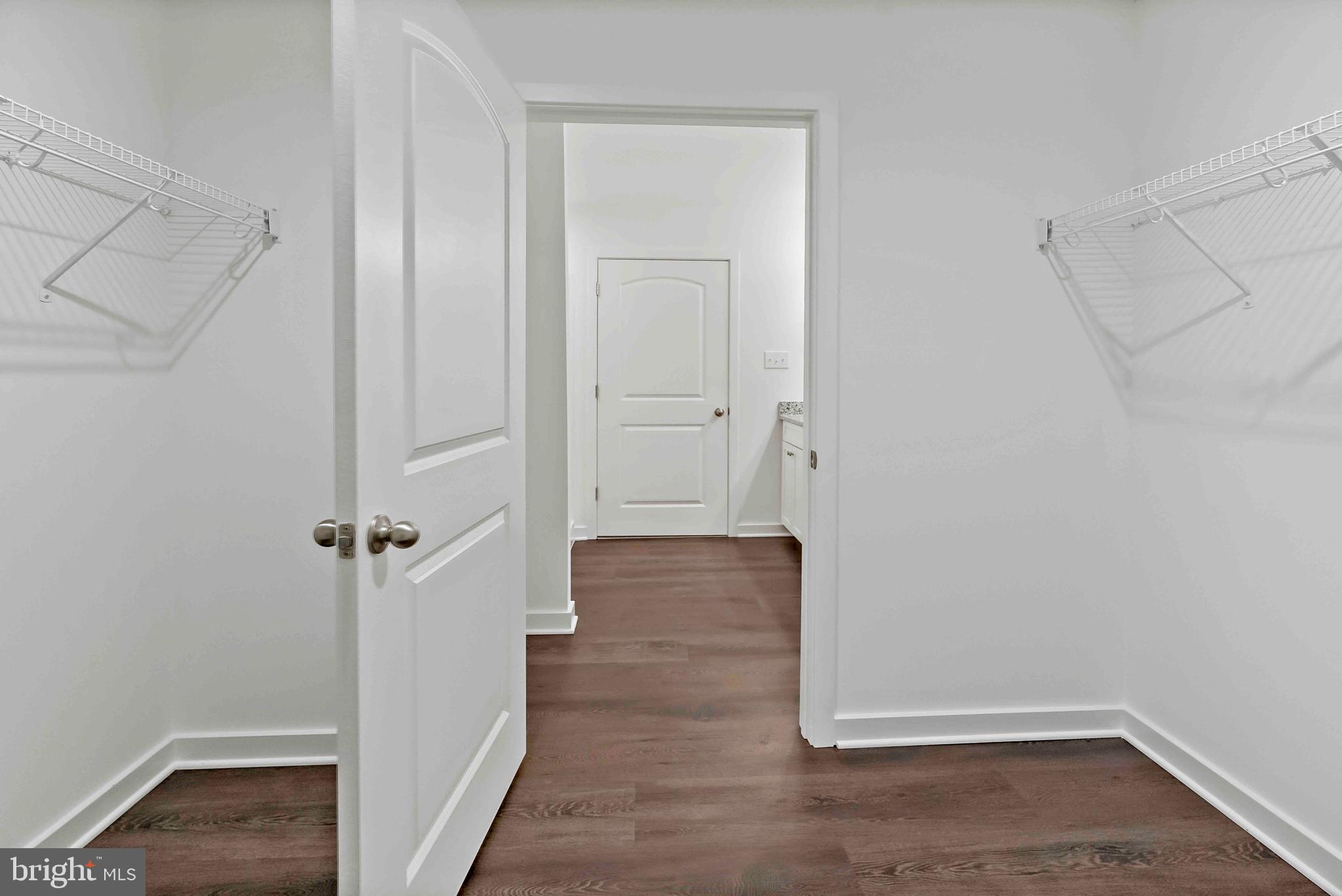 CARDINAL POINTE - Residential