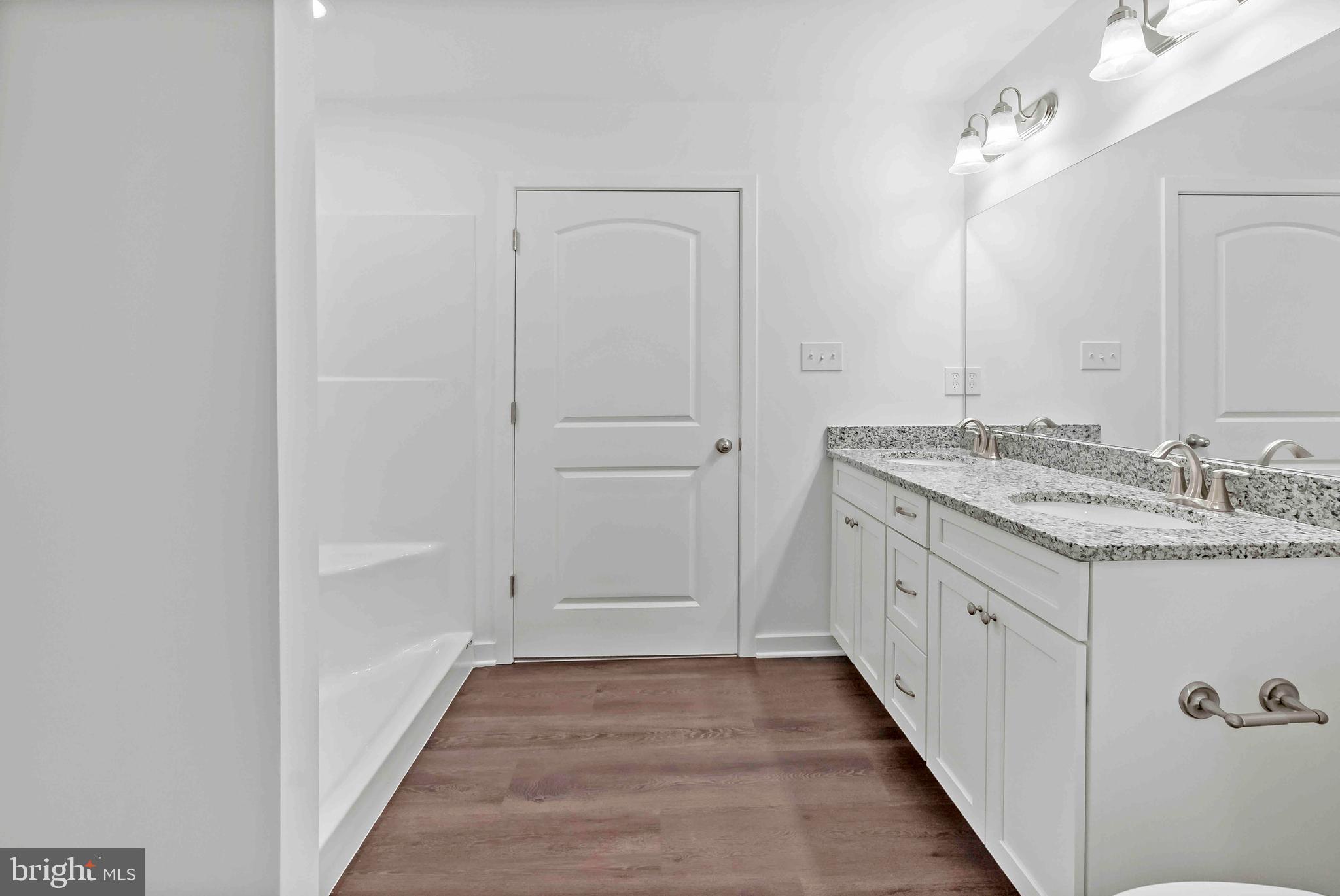 CARDINAL POINTE - Residential