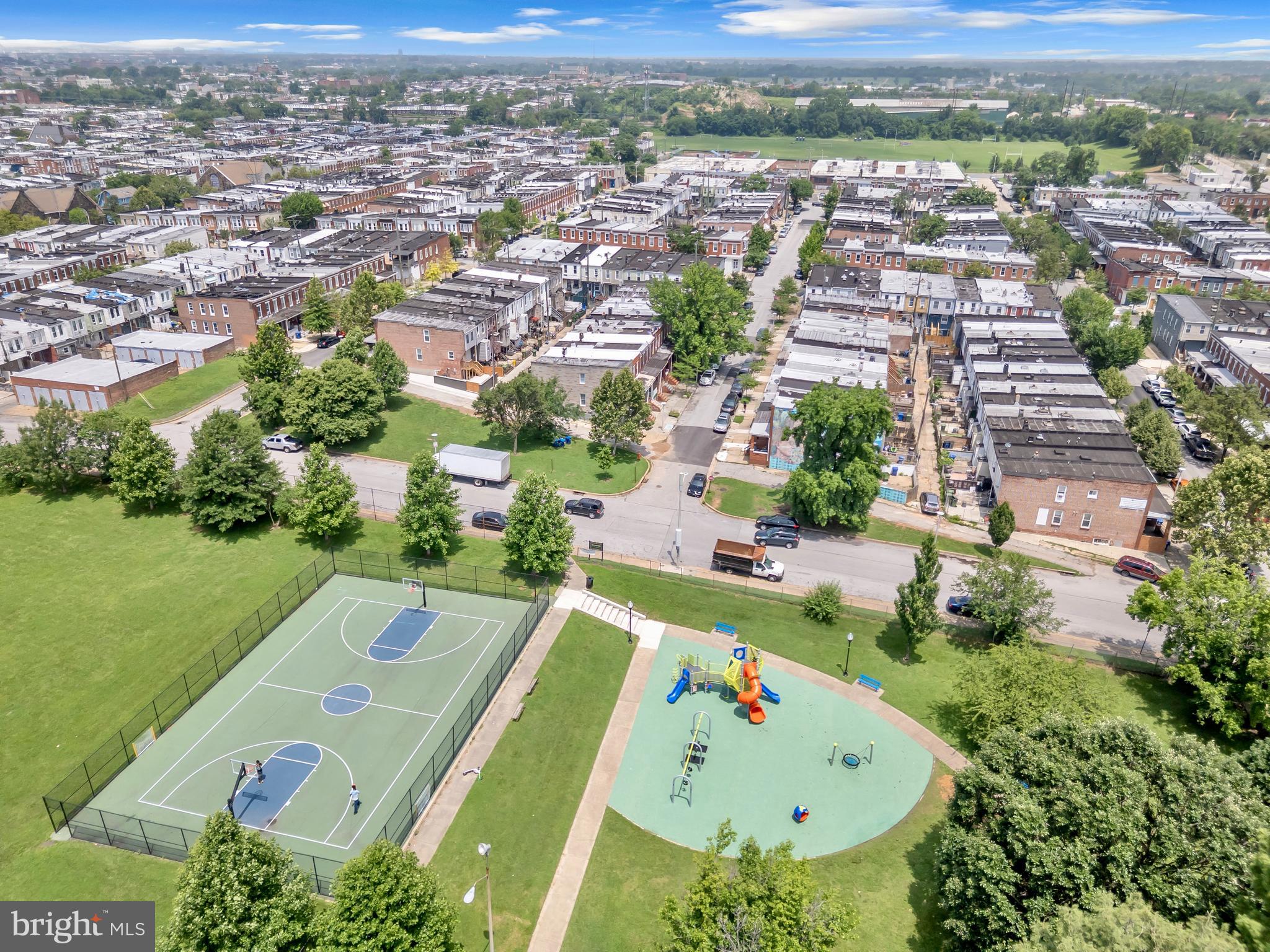 ELWOOD PARK - Residential