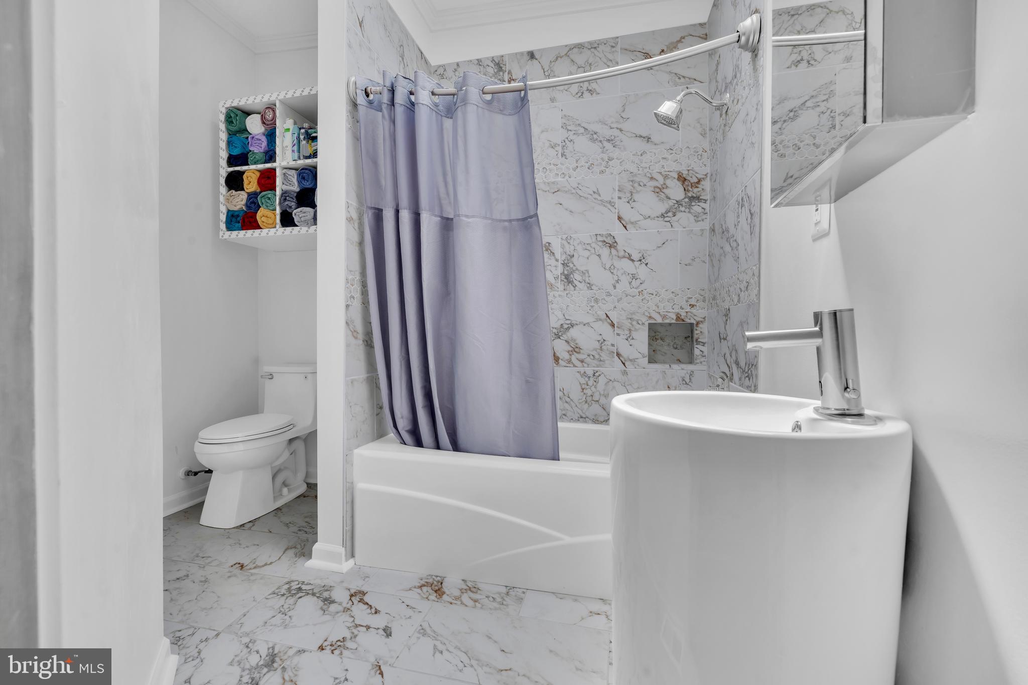 ELWOOD PARK - Residential