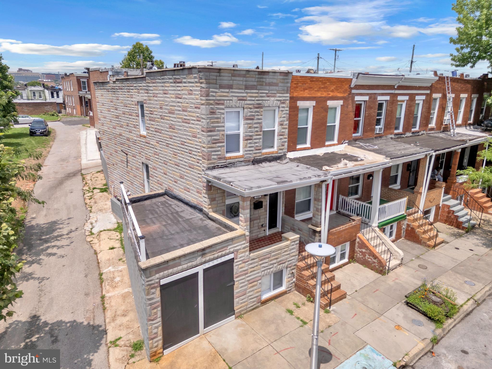 ELWOOD PARK - Residential