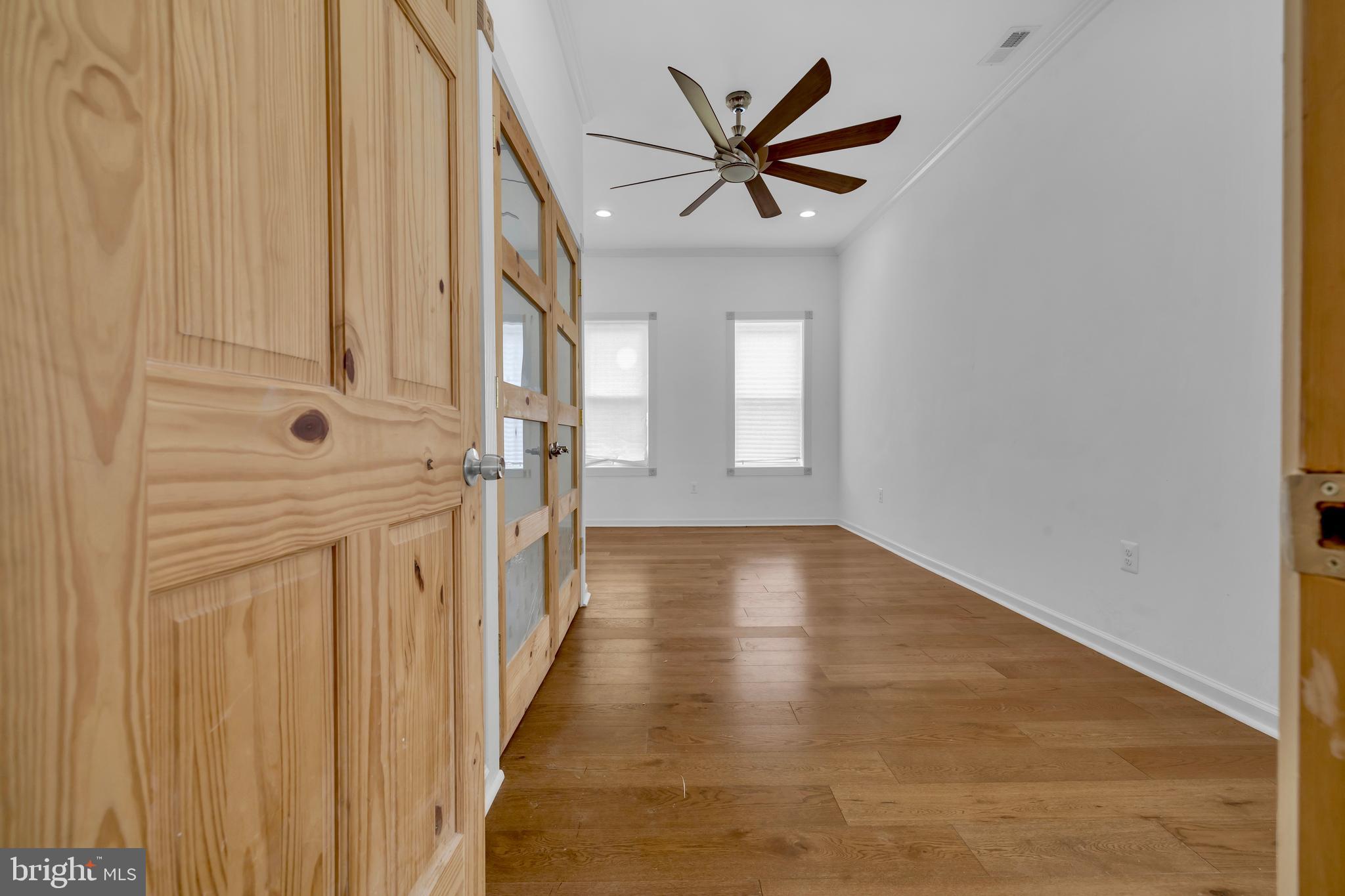 ELWOOD PARK - Residential