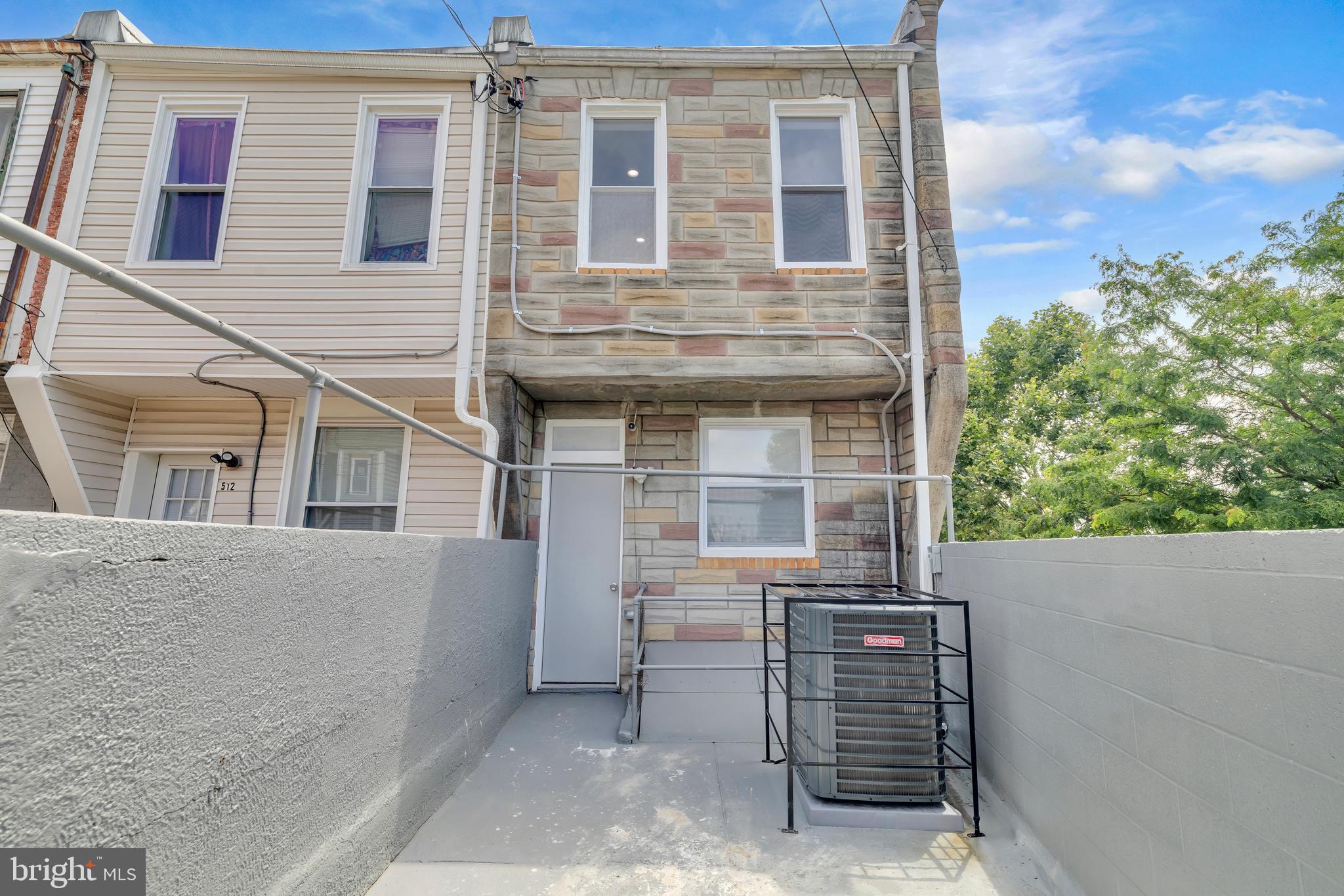 ELWOOD PARK - Residential