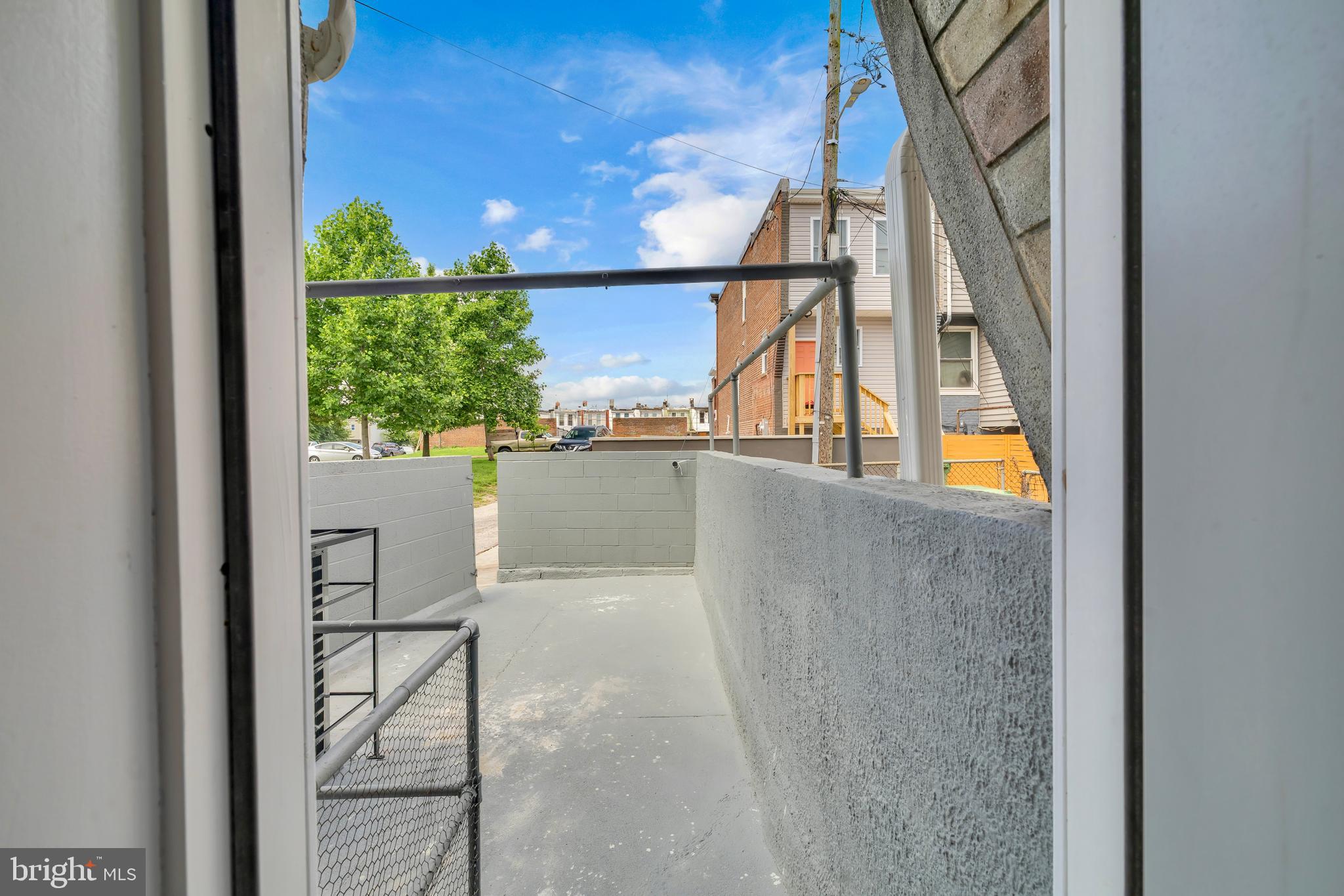 ELWOOD PARK - Residential