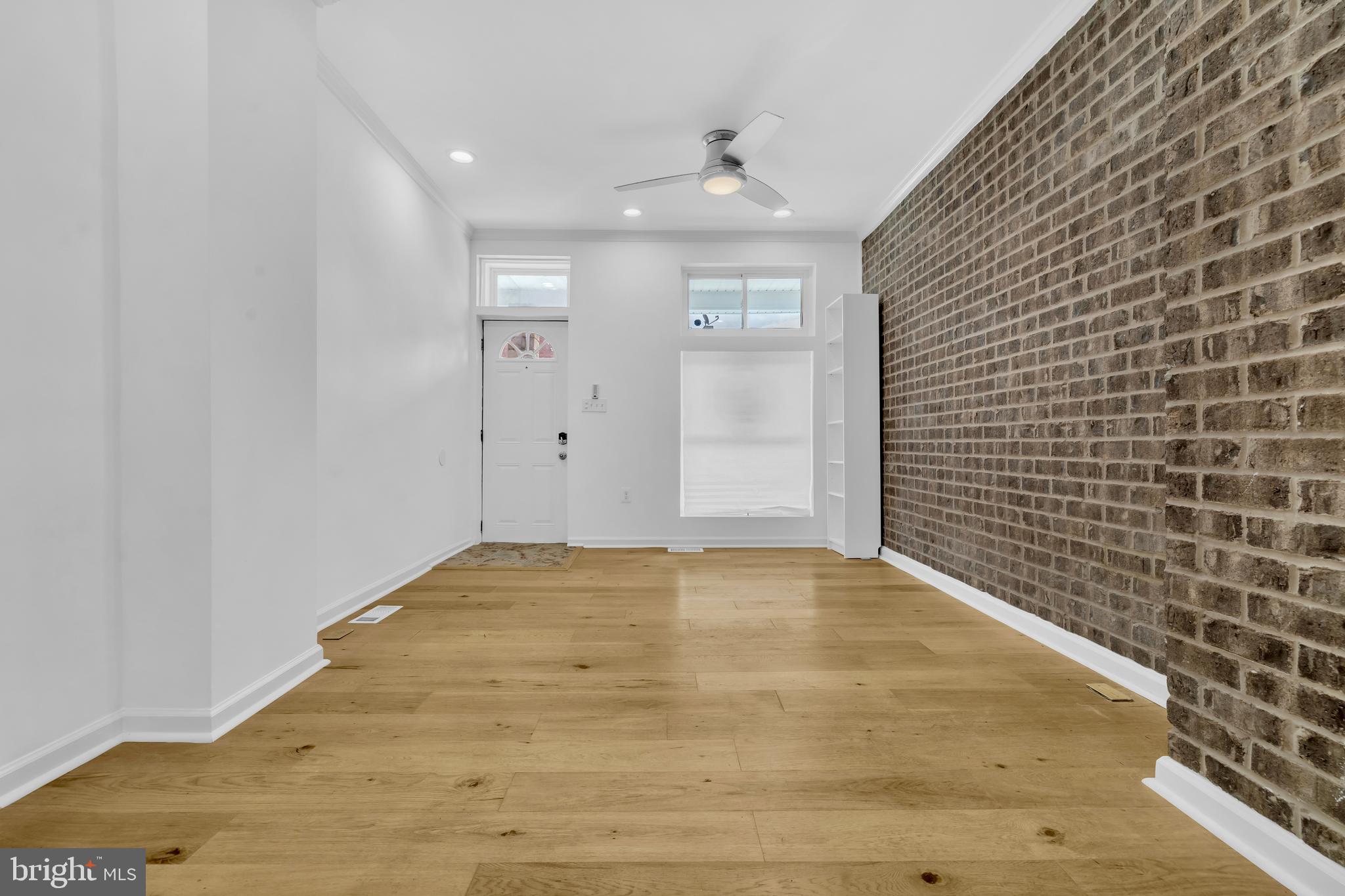 ELWOOD PARK - Residential