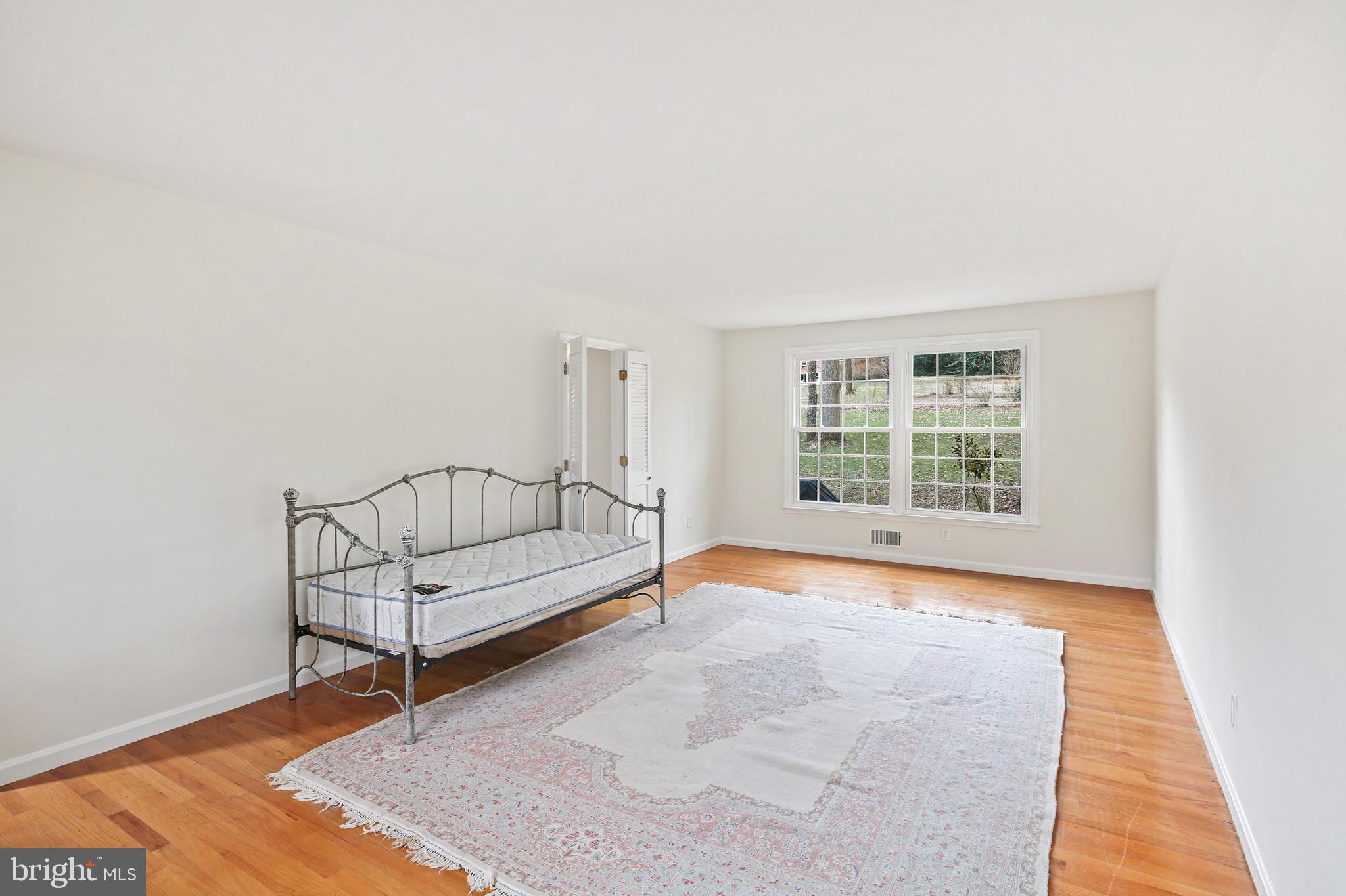 SUMMER HILL - Residential