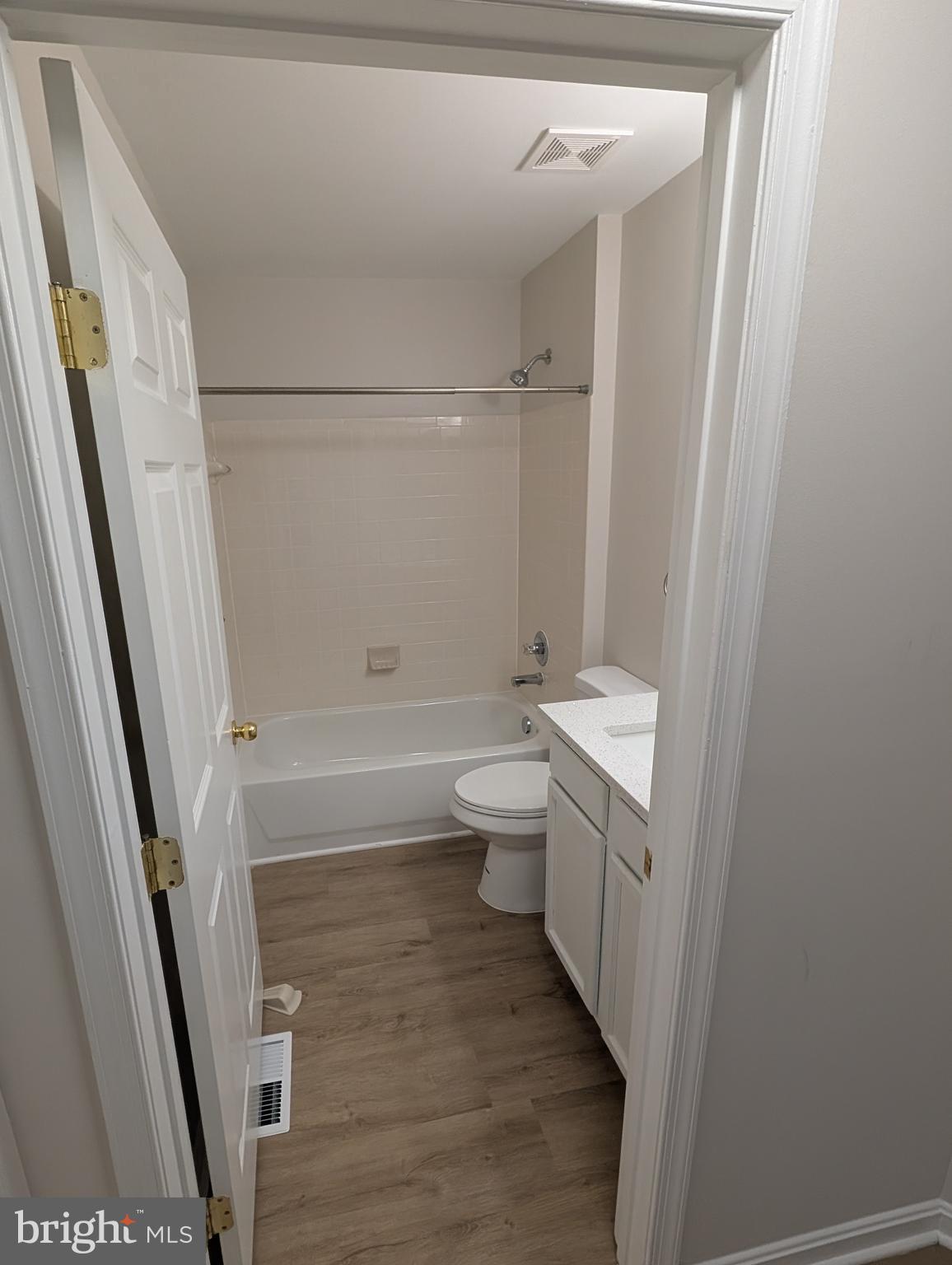 SEVEN OAKS - Residential Lease