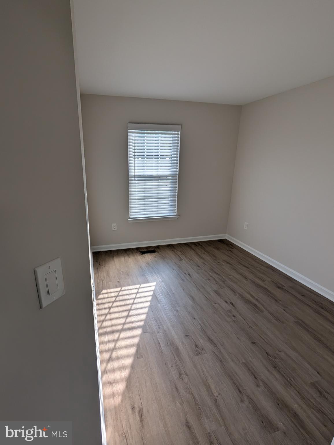 SEVEN OAKS - Residential Lease