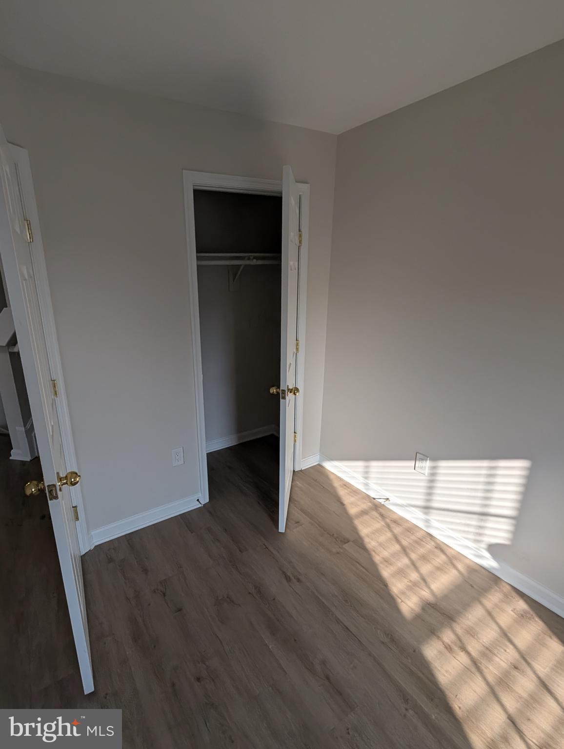 SEVEN OAKS - Residential Lease