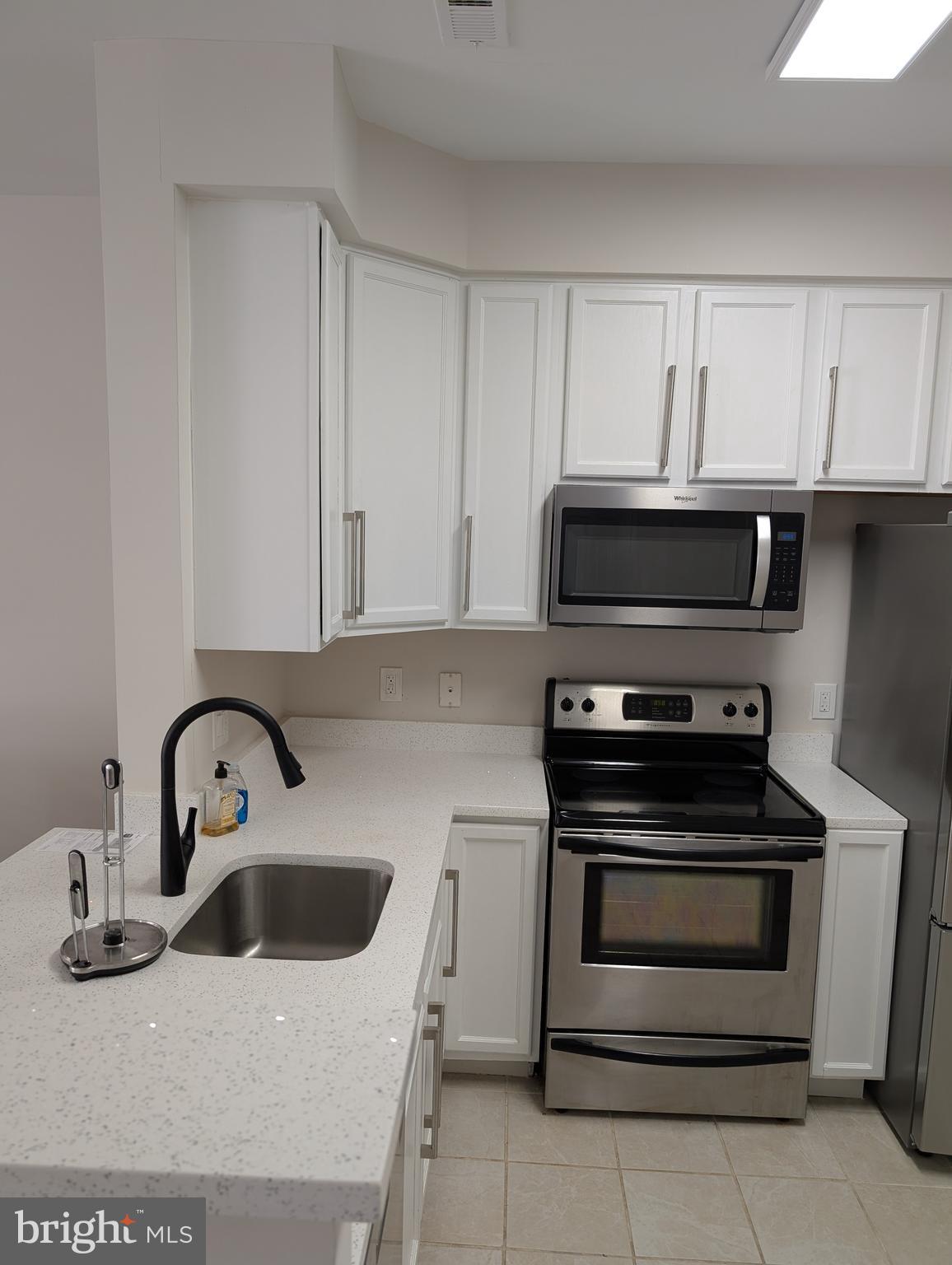 SEVEN OAKS - Residential Lease