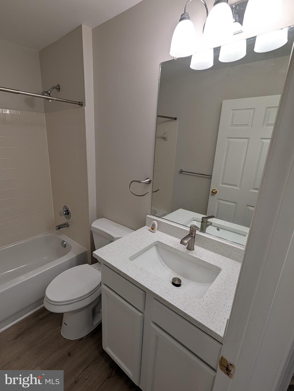 SEVEN OAKS - Residential Lease