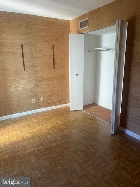 RACQUET CLUB - Residential