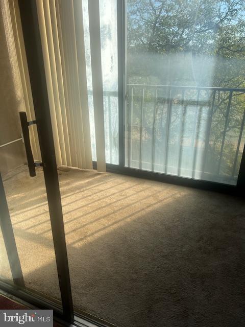 RACQUET CLUB - Residential