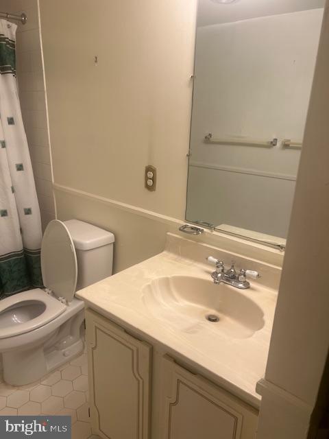 RACQUET CLUB - Residential