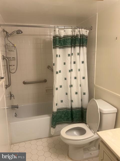 RACQUET CLUB - Residential