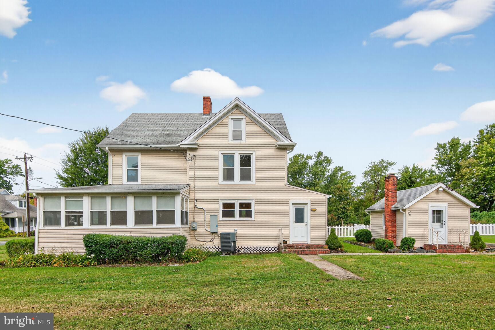 CLAIBORNE - Residential