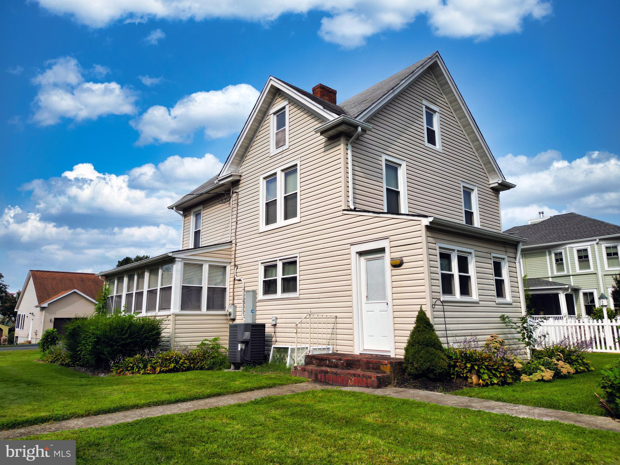 CLAIBORNE - Residential