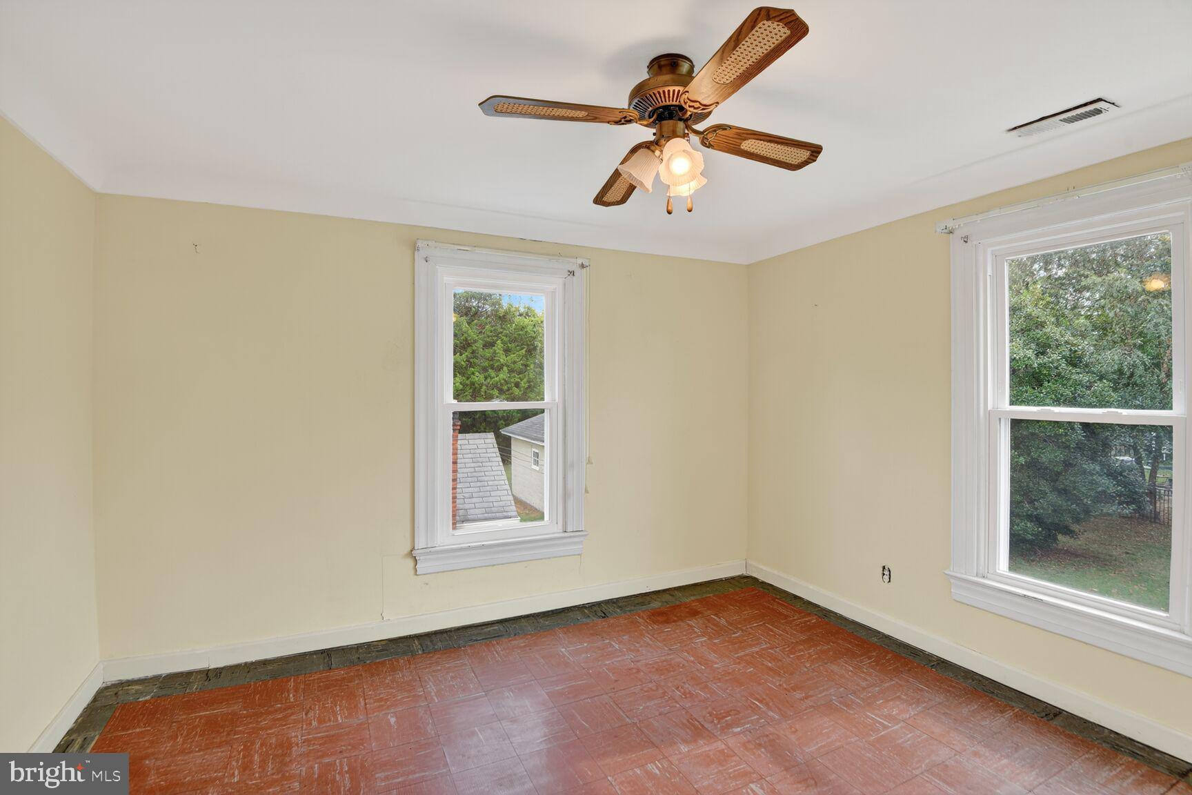 CLAIBORNE - Residential