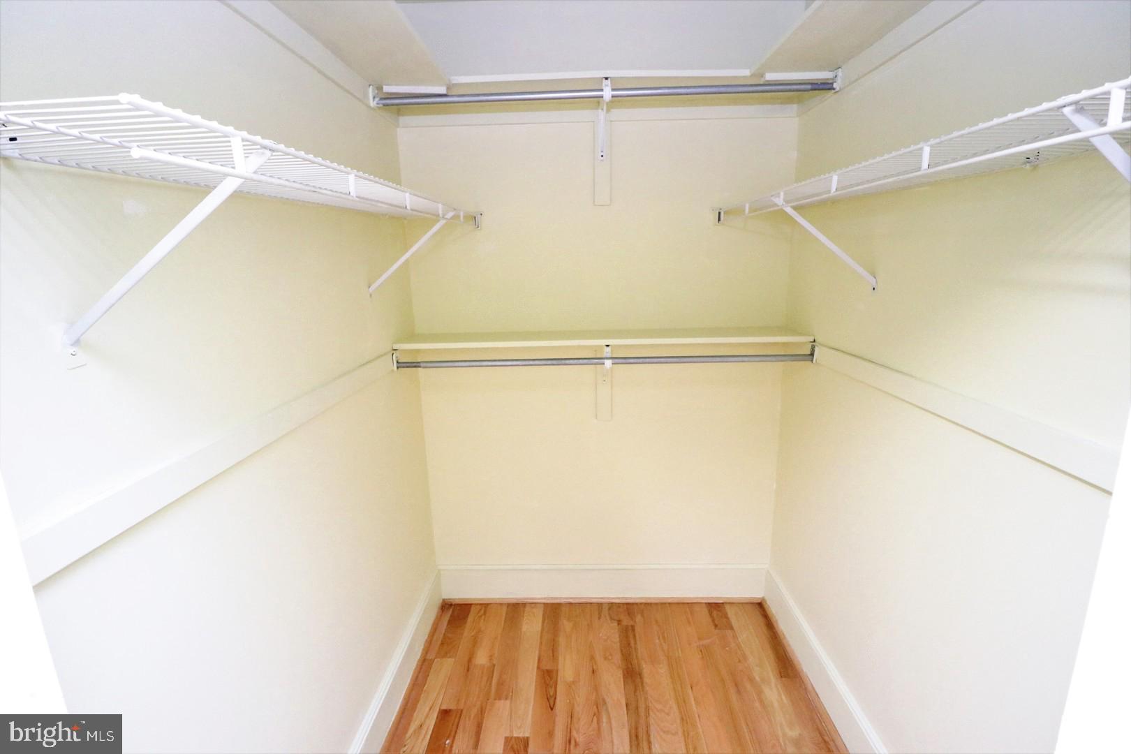 UNIVERSITY CITY - Residential Lease