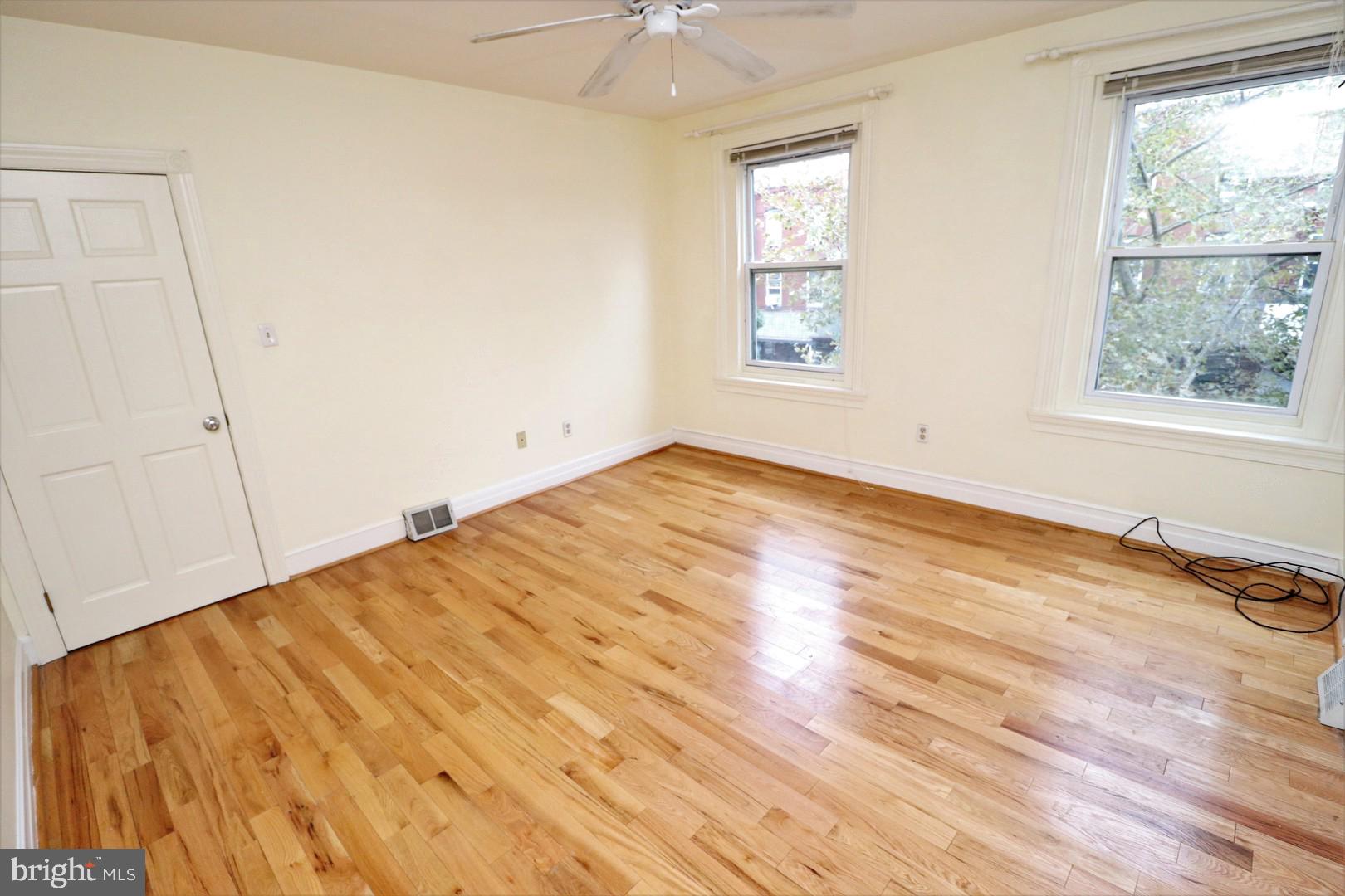 UNIVERSITY CITY - Residential Lease