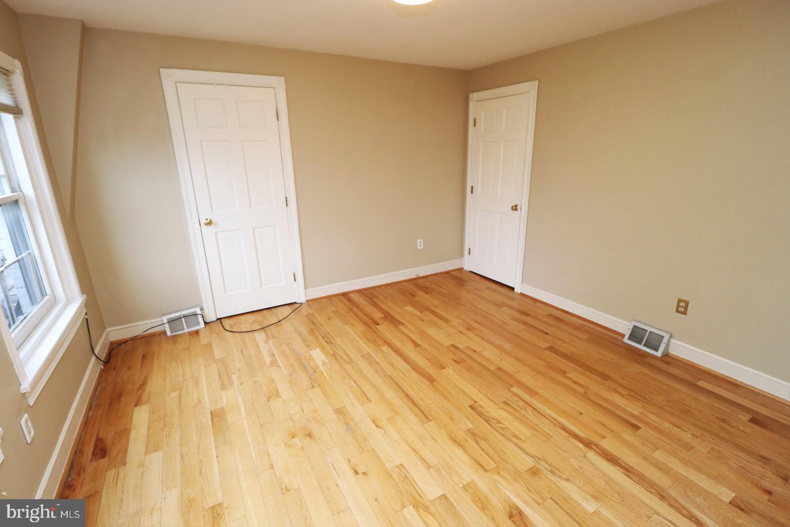 UNIVERSITY CITY - Residential Lease