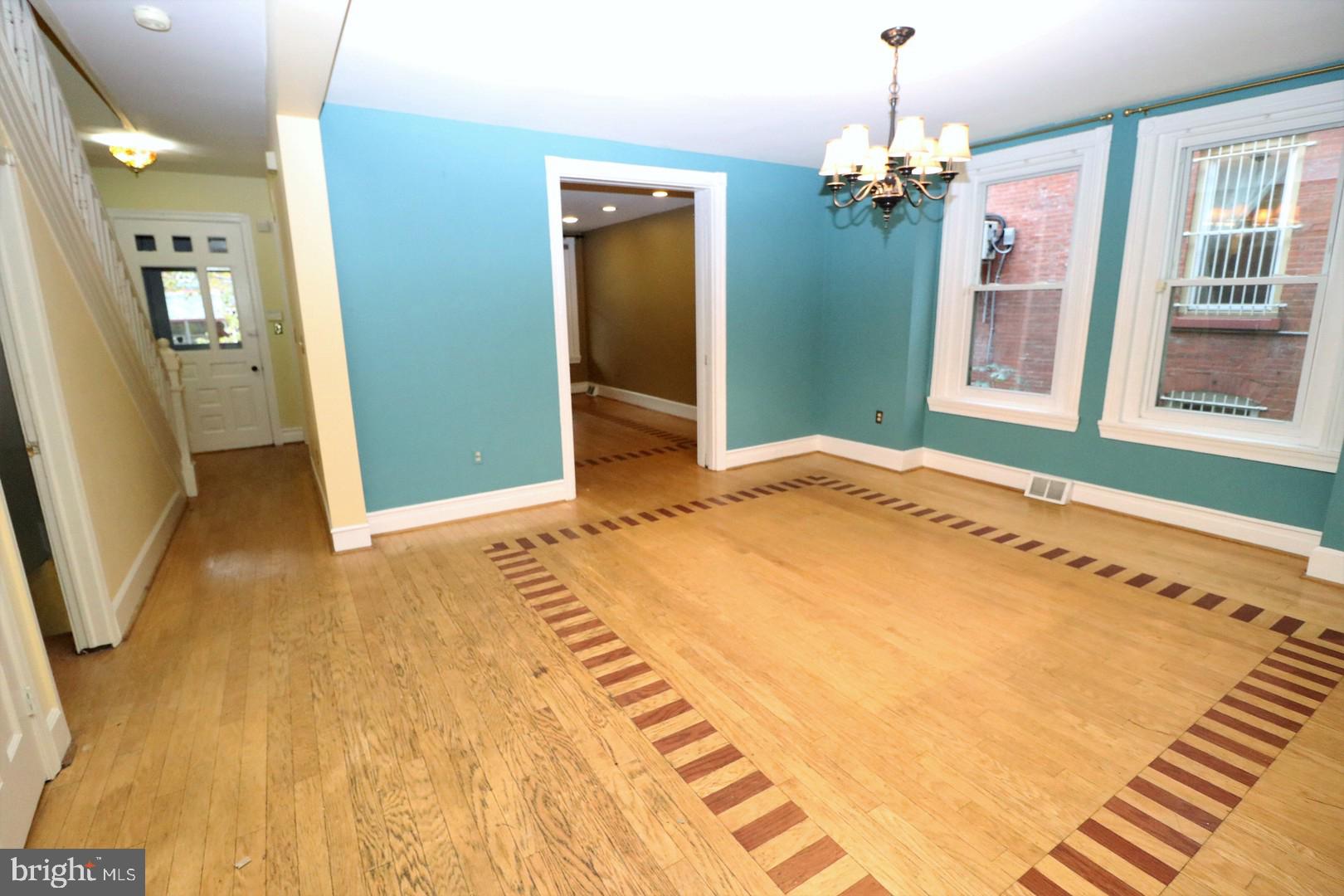 UNIVERSITY CITY - Residential Lease