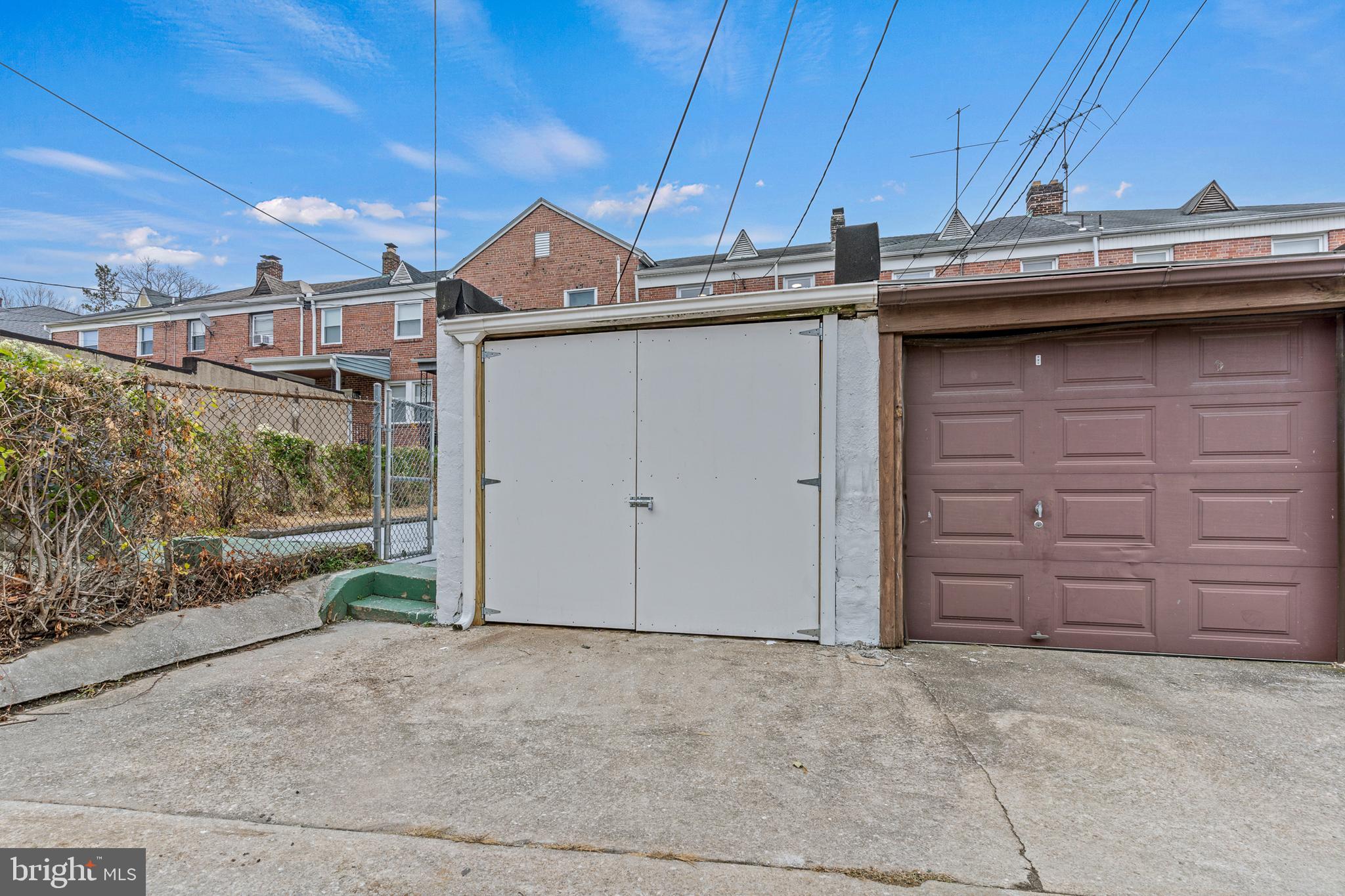 MONDAWMIN - Residential