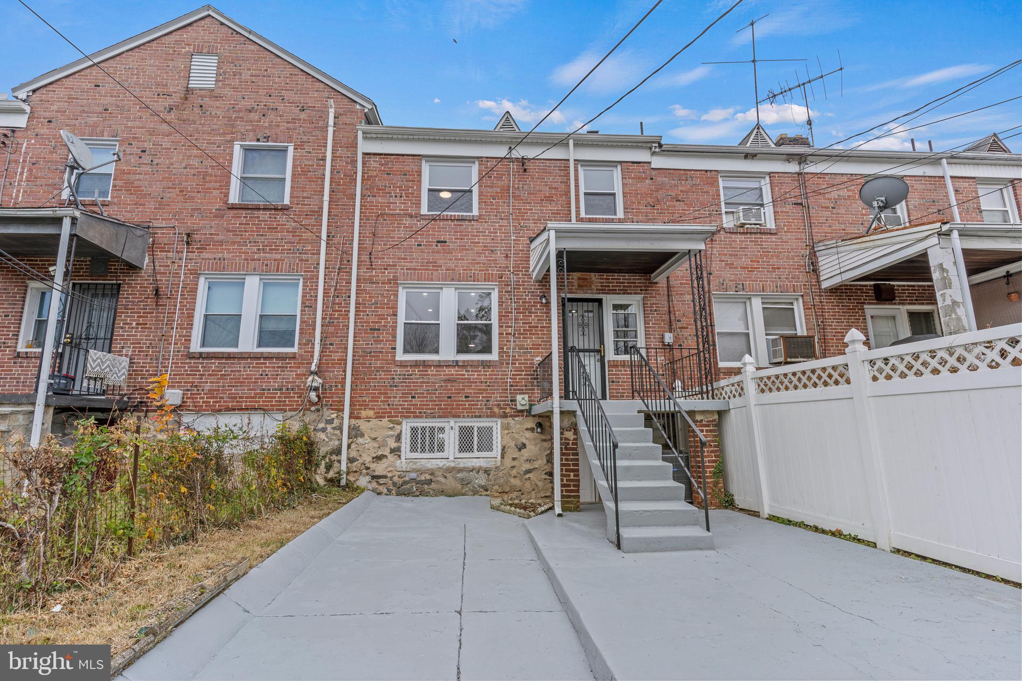 MONDAWMIN - Residential