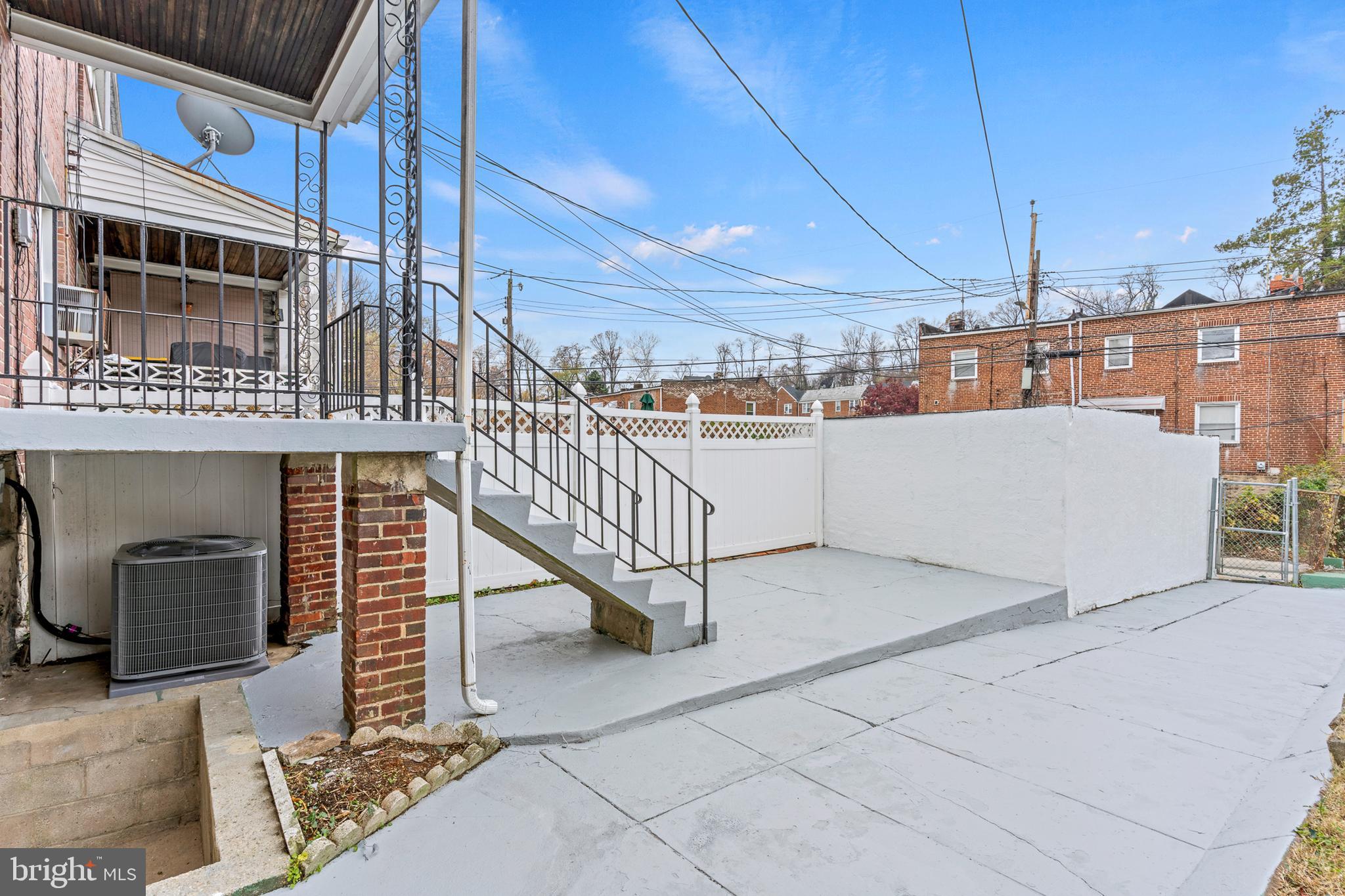 MONDAWMIN - Residential