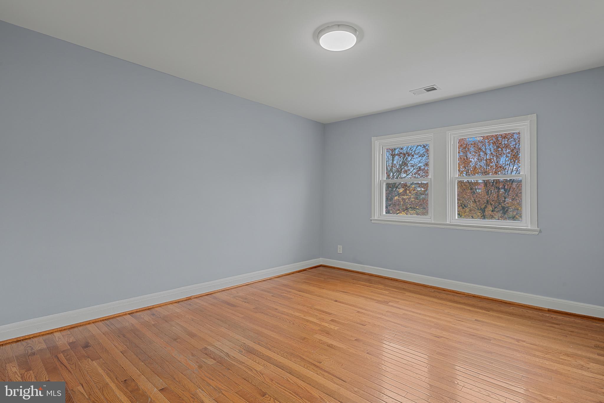 MONDAWMIN - Residential