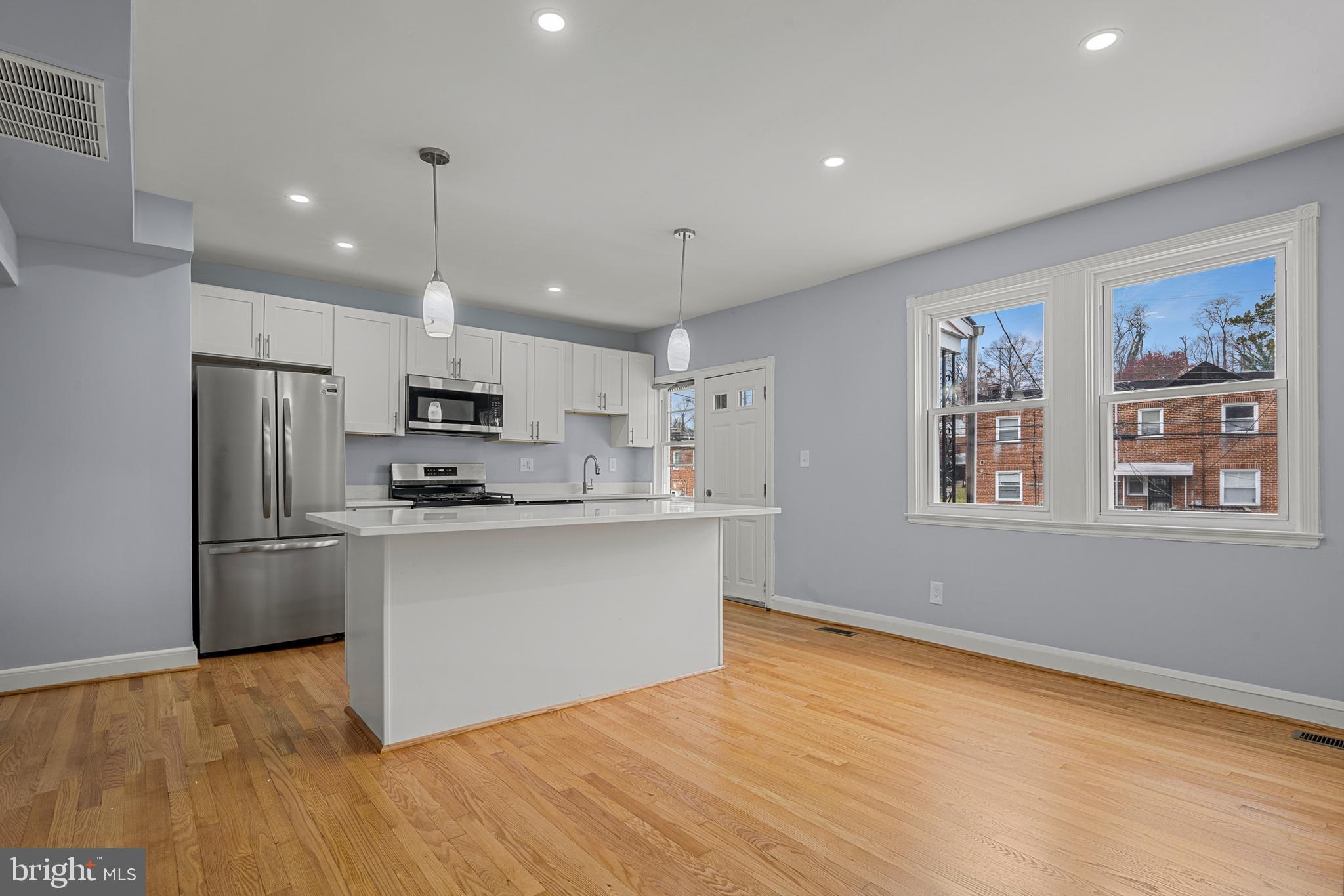 MONDAWMIN - Residential