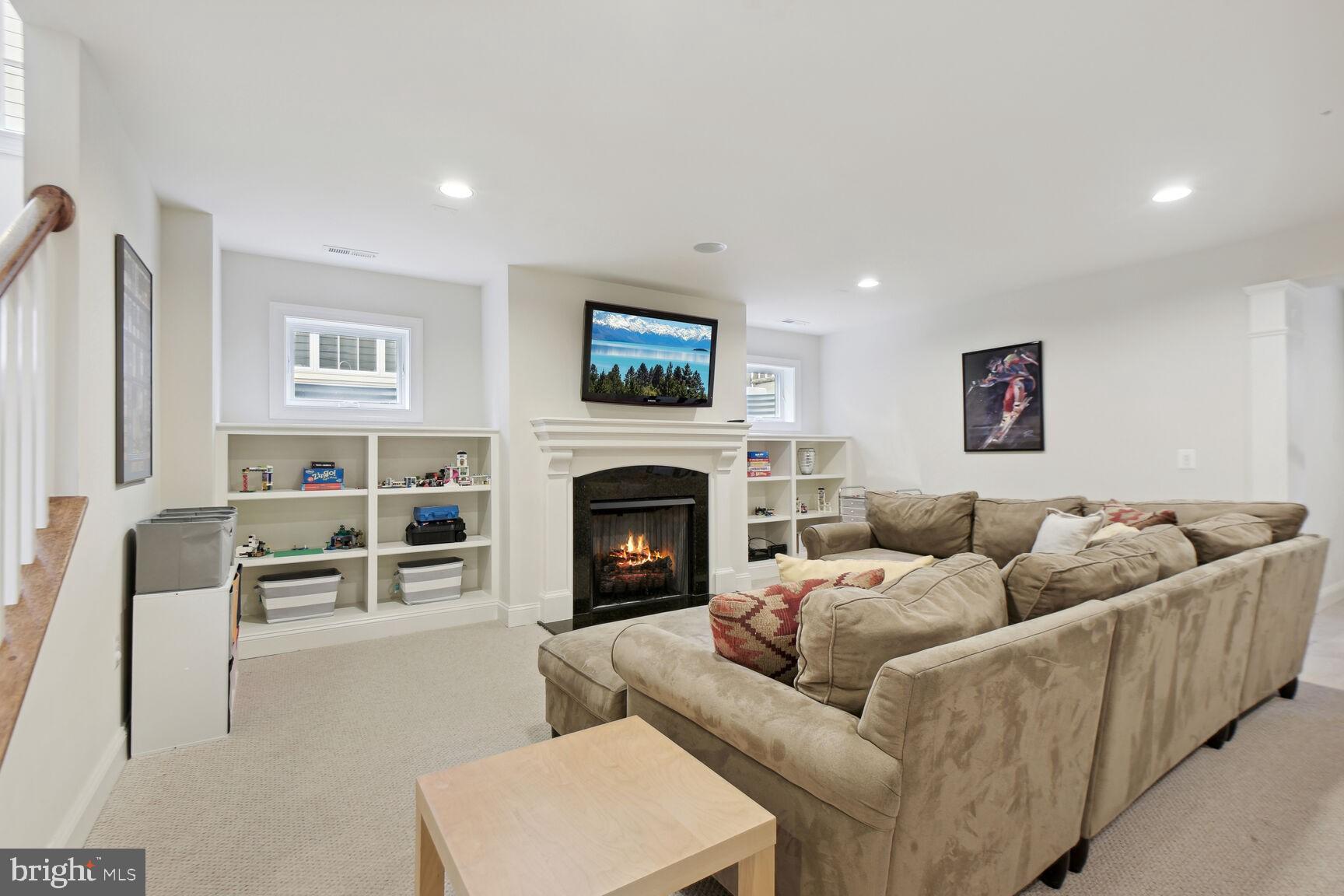 CLARENFORD - Residential