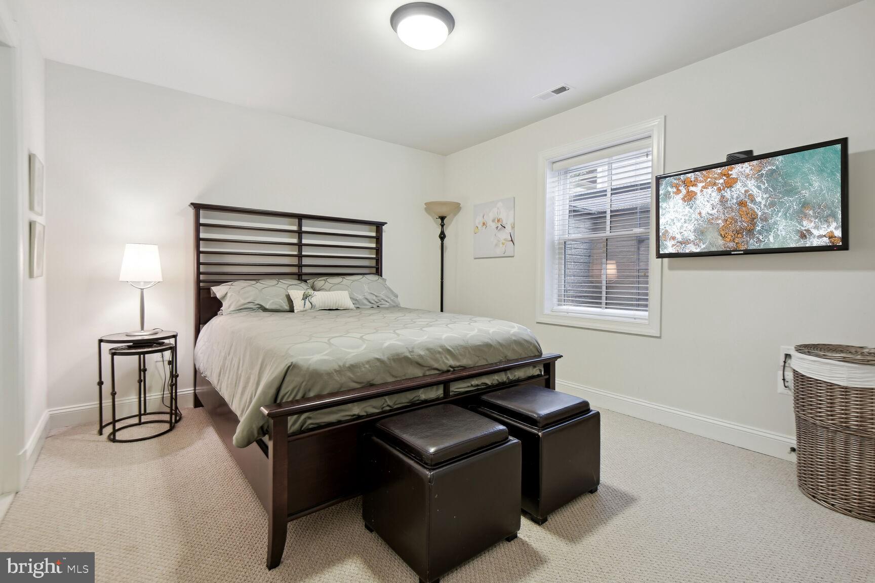 CLARENFORD - Residential