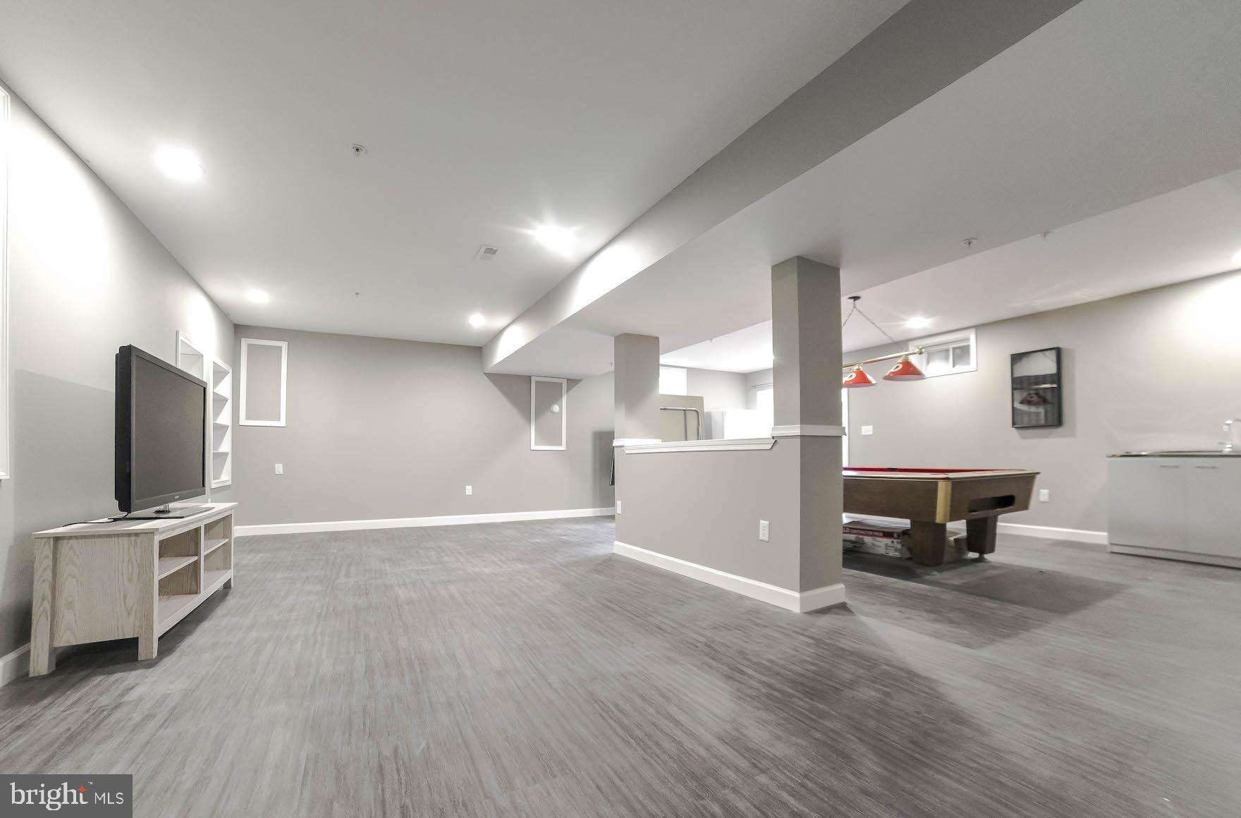 GREENBRIER - Residential