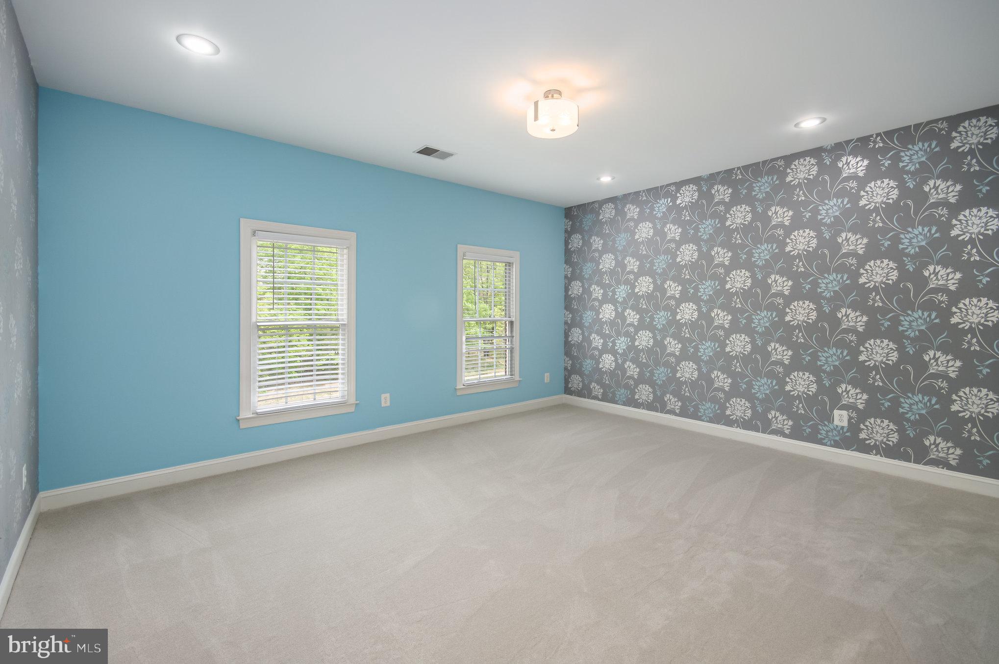 THE REGENTS AT LAKE MANASSAS - Residential