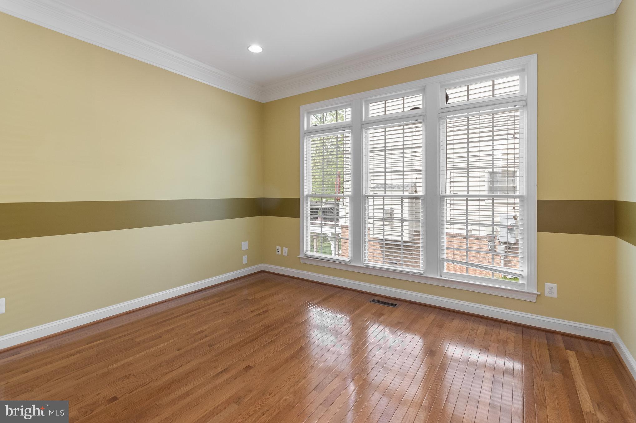 THE REGENTS AT LAKE MANASSAS - Residential