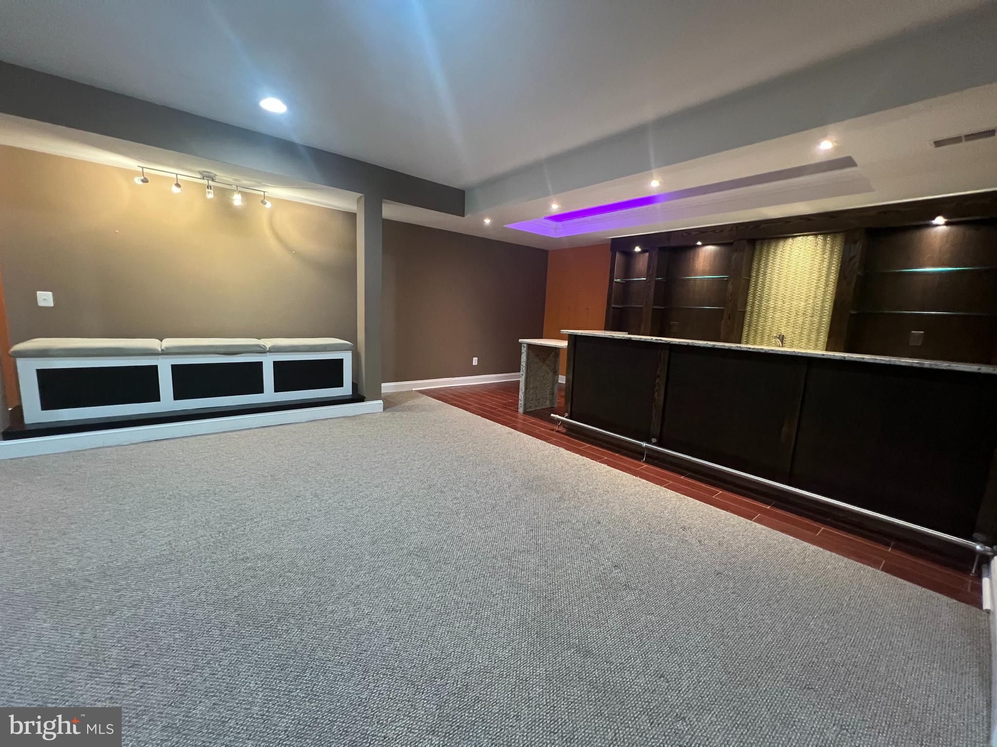 THE REGENTS AT LAKE MANASSAS - Residential