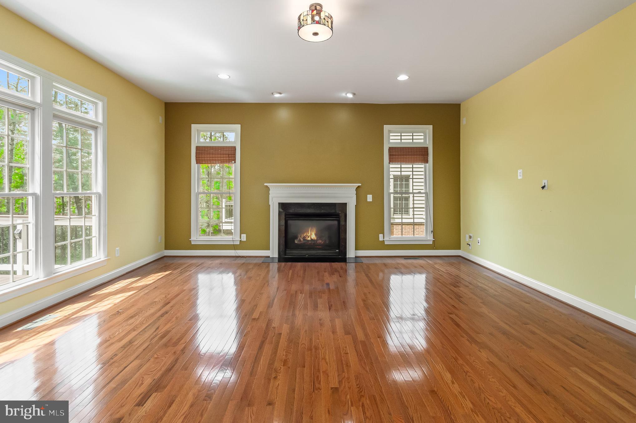 THE REGENTS AT LAKE MANASSAS - Residential