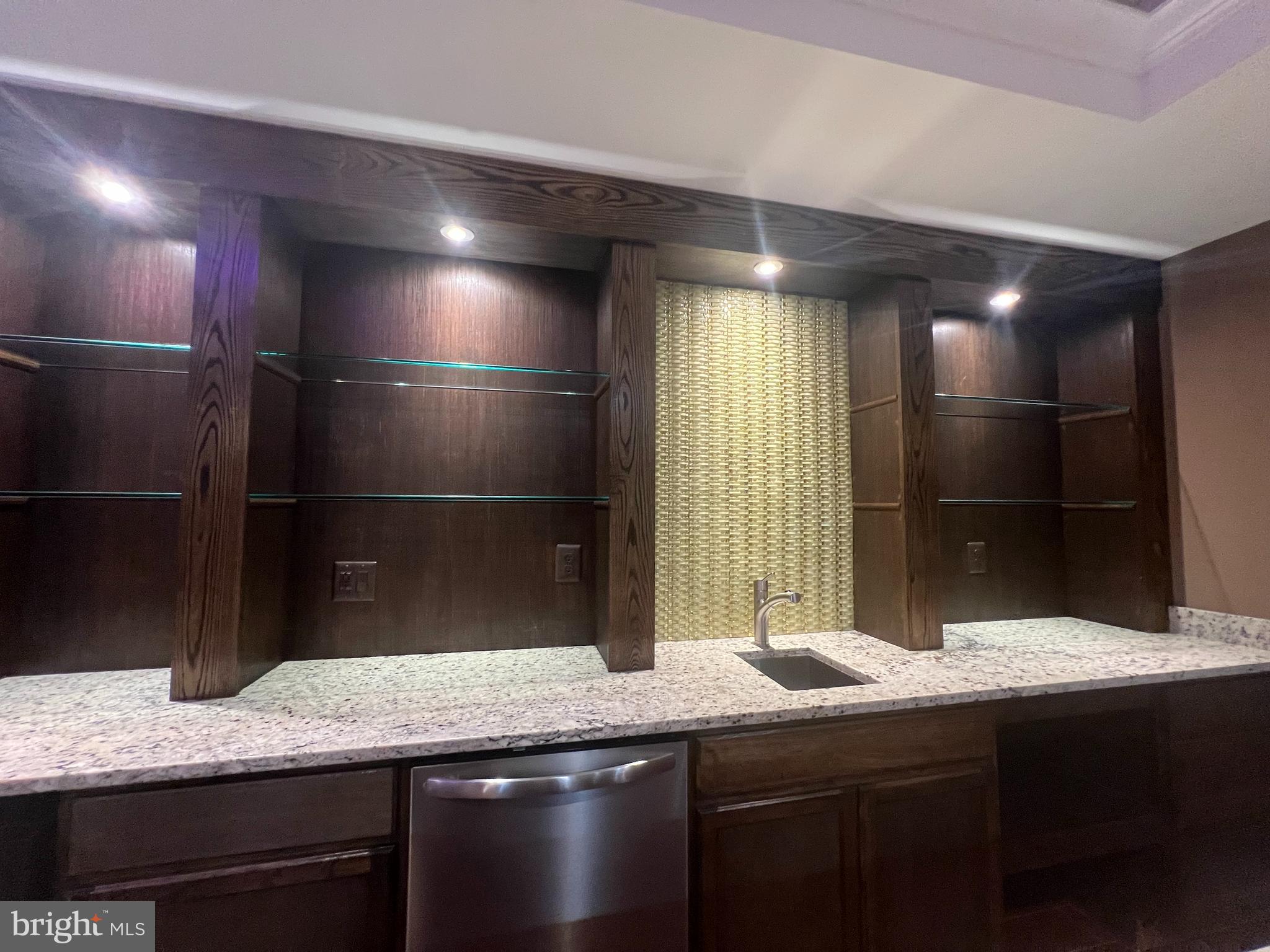 THE REGENTS AT LAKE MANASSAS - Residential