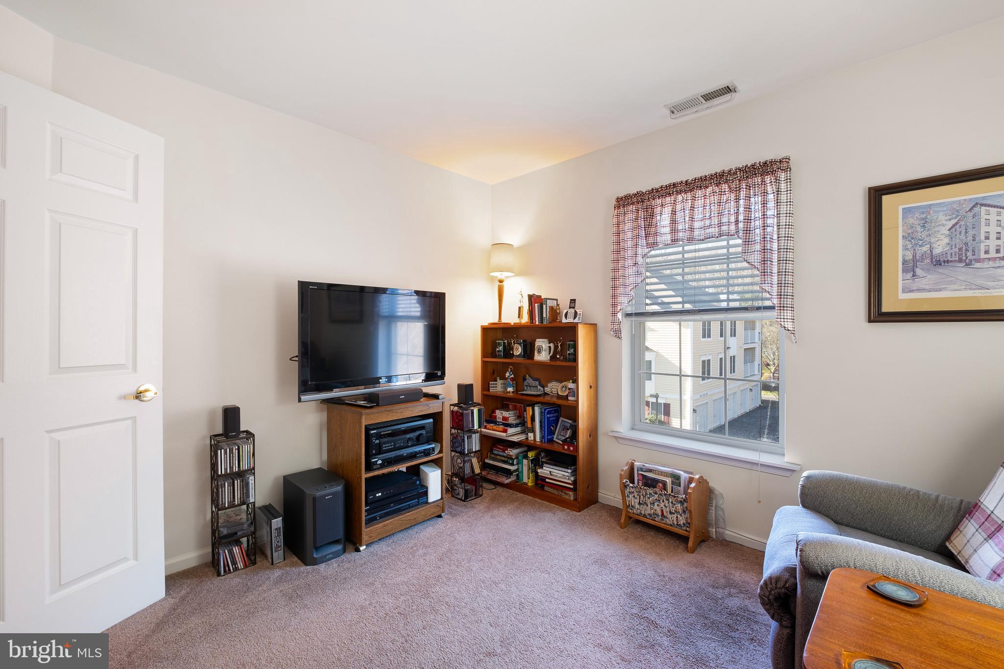 SOUTHRIDGE - Residential