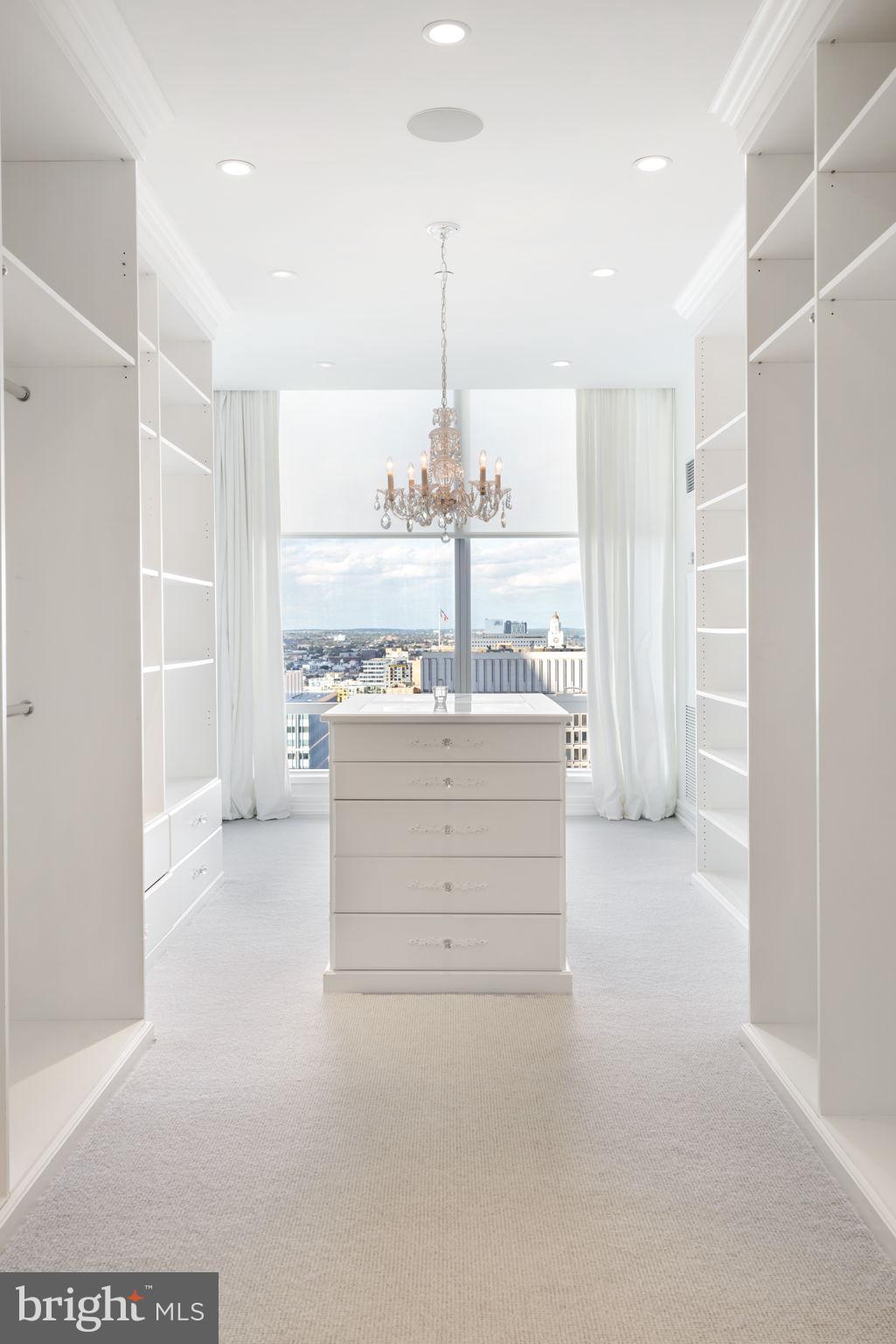 CENTER CITY - Residential