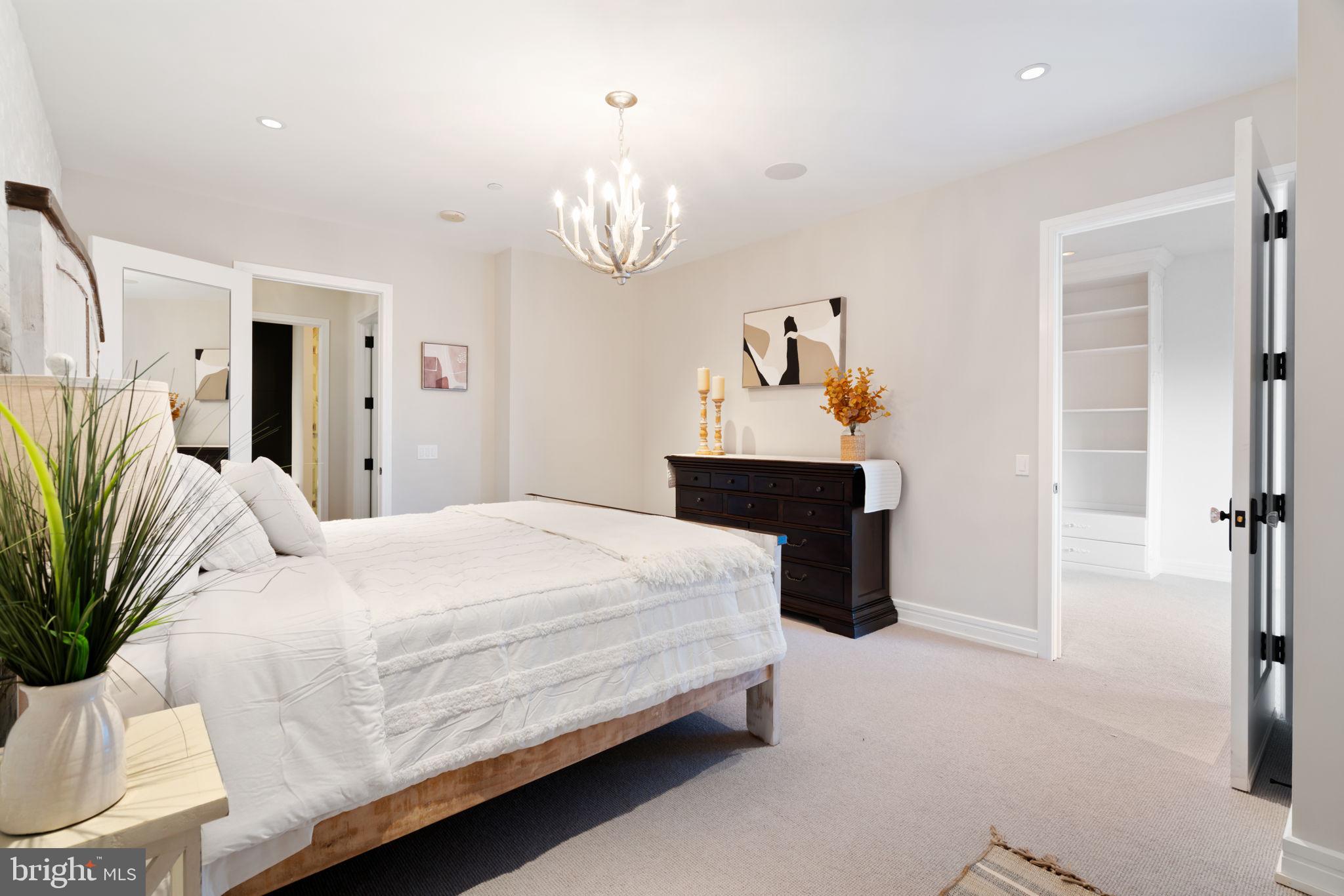 CENTER CITY - Residential