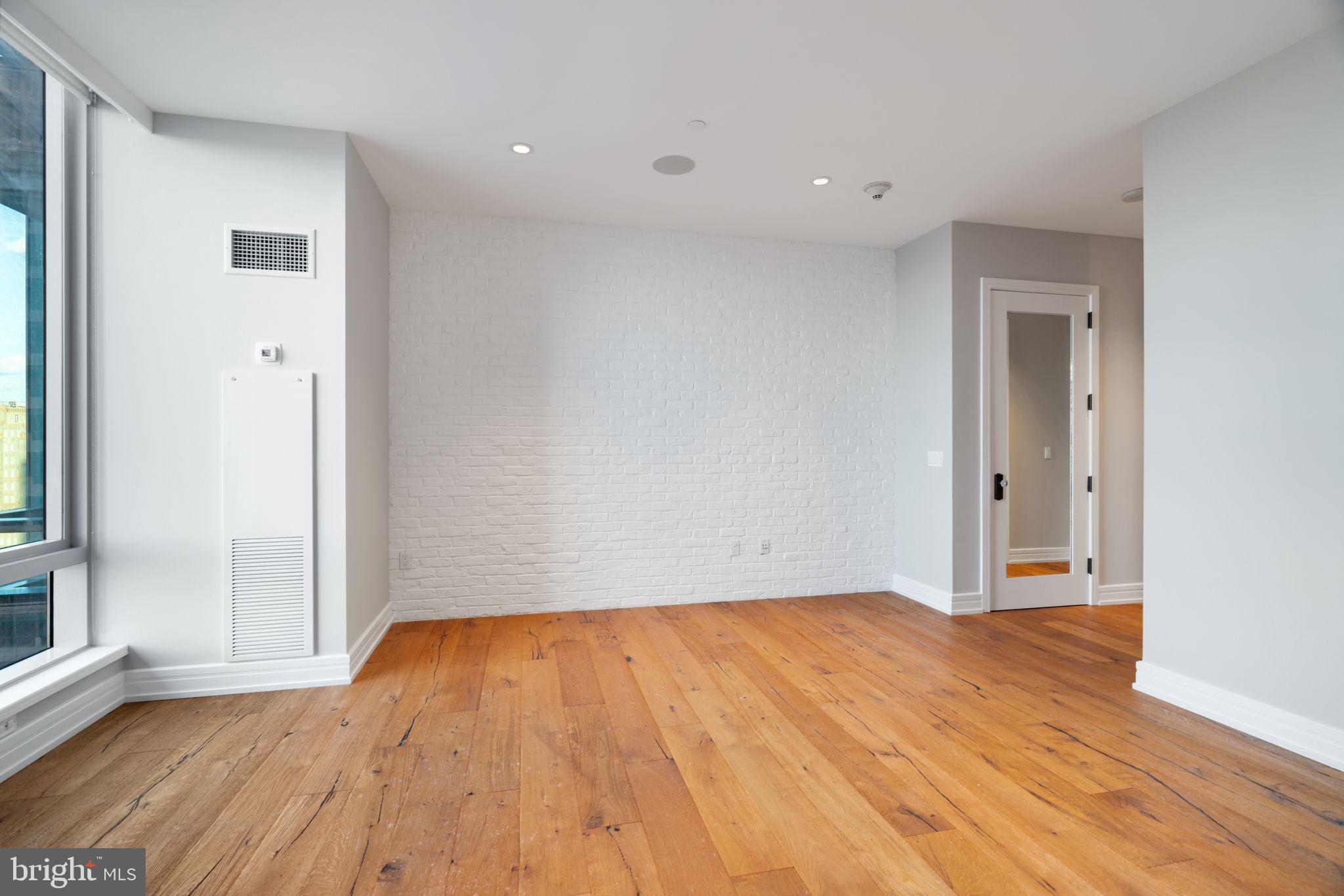 CENTER CITY - Residential