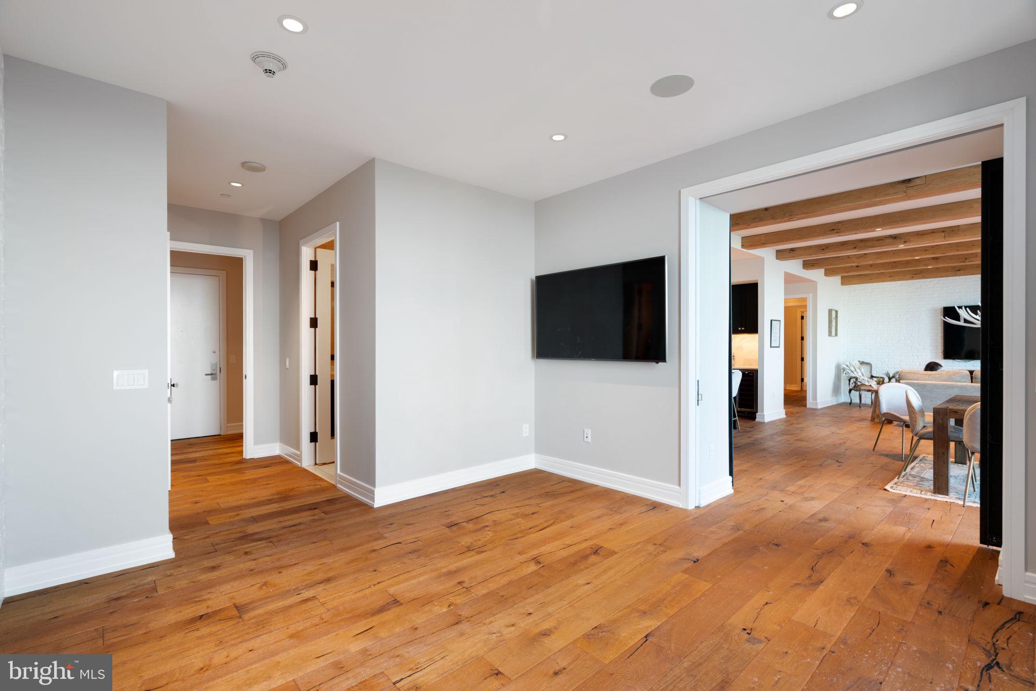 CENTER CITY - Residential