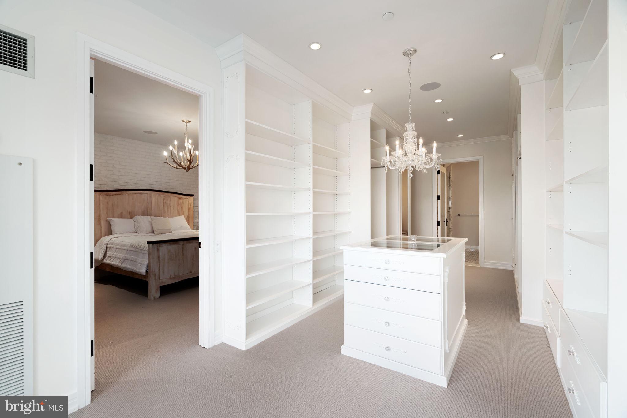 CENTER CITY - Residential