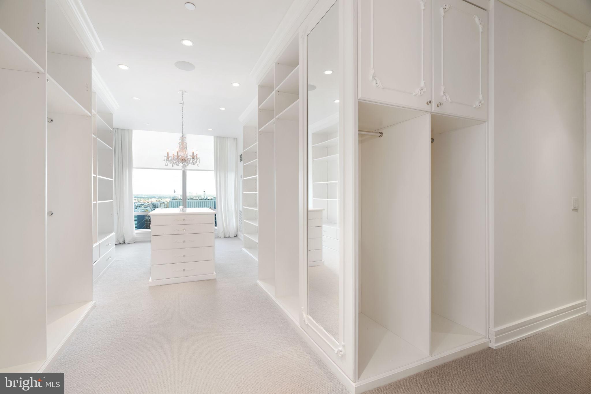 CENTER CITY - Residential