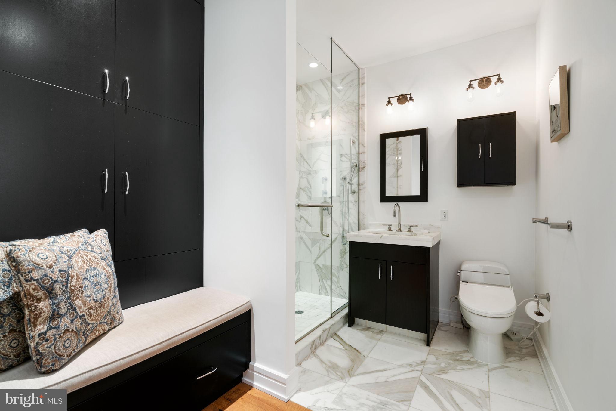 CENTER CITY - Residential