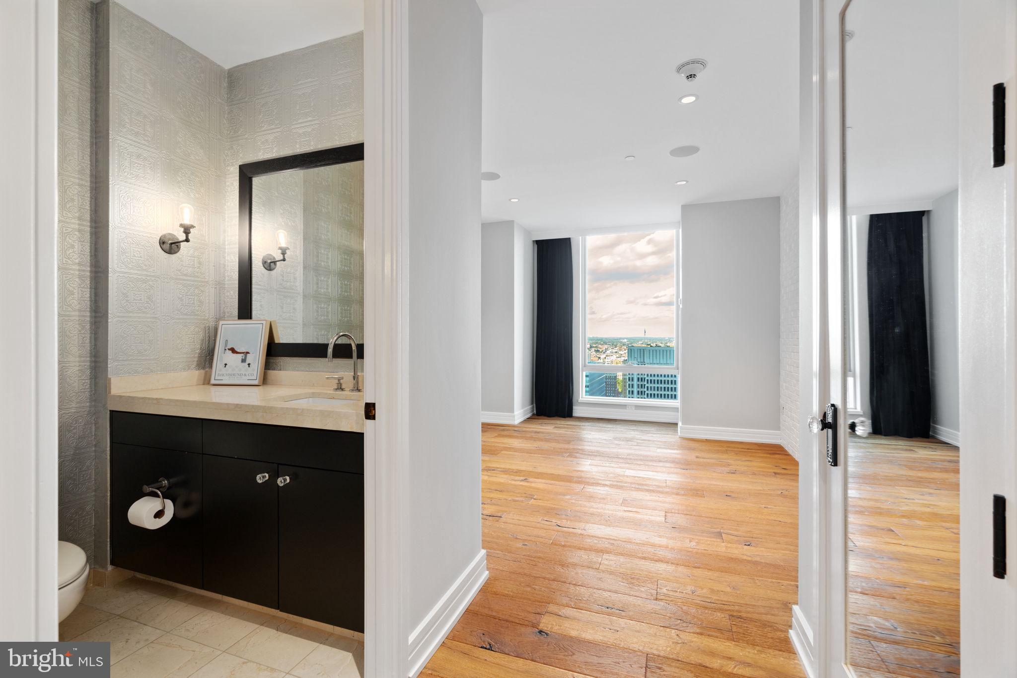 CENTER CITY - Residential